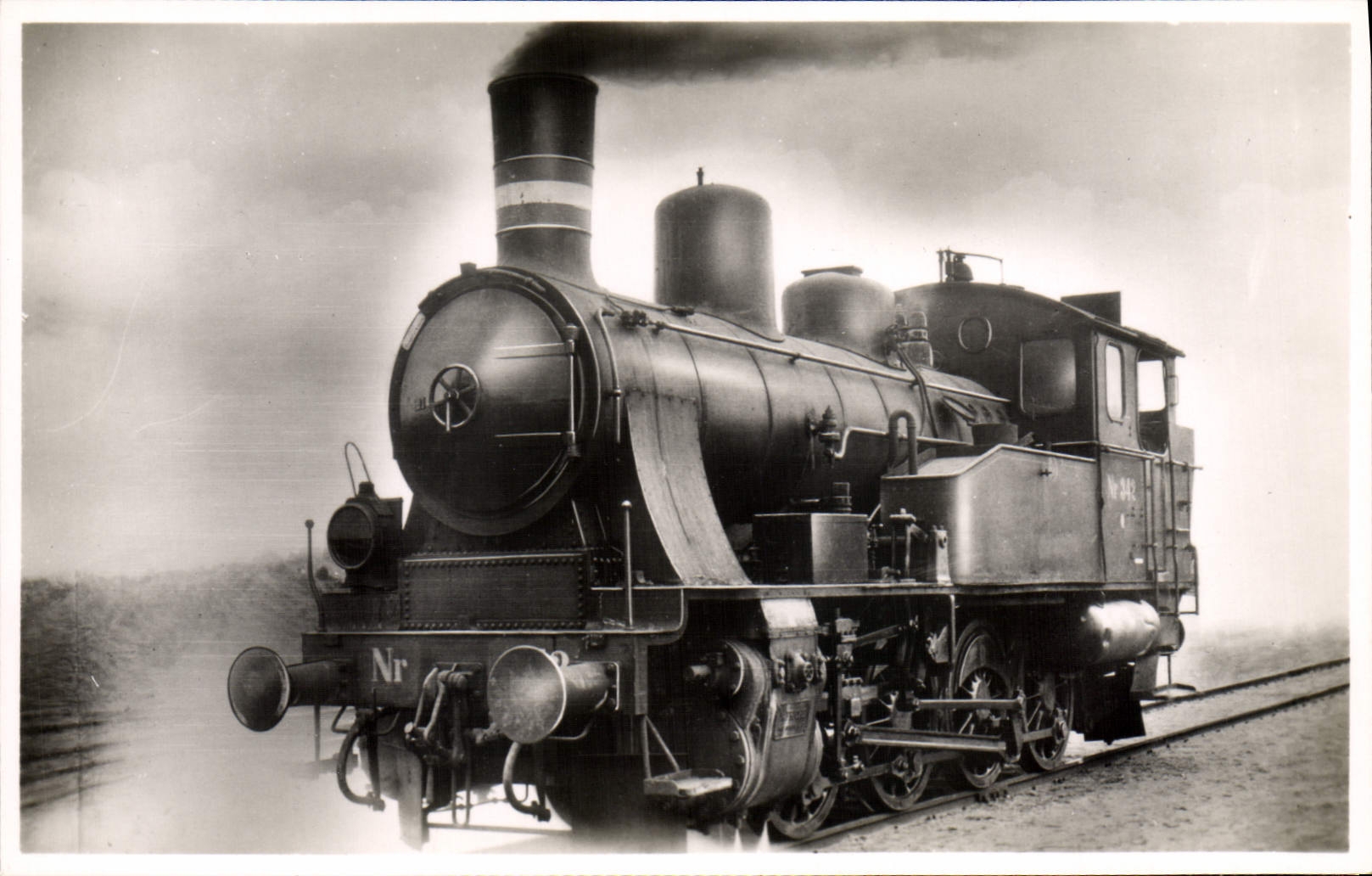 MODERN CARD Train Engine Q