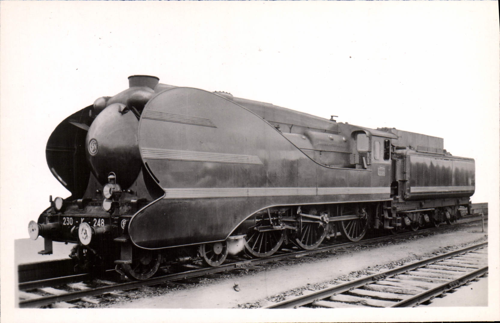 MODERN CARD Train Engine 230 K Compound has 4 cylinders has Tender overheating