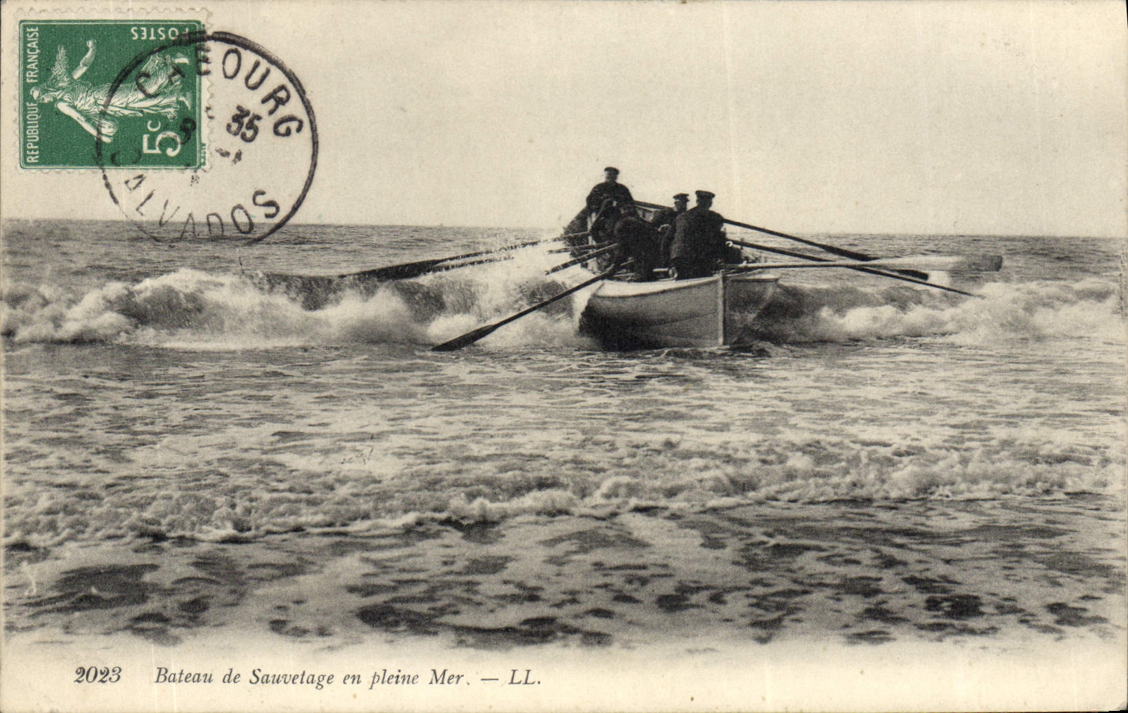 CPA Bateau de sauvetage en pleine mer