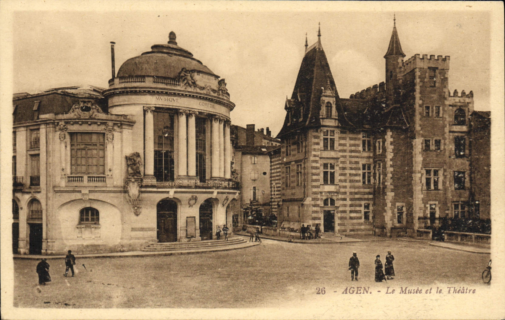 CPA Agen Le musee et le Theatre 