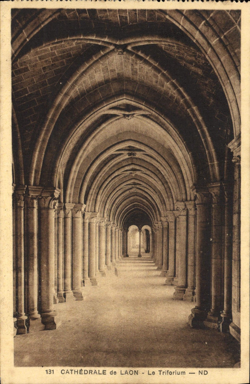 VINTAGE POSTCARD Cathedral of Laon the Triforium