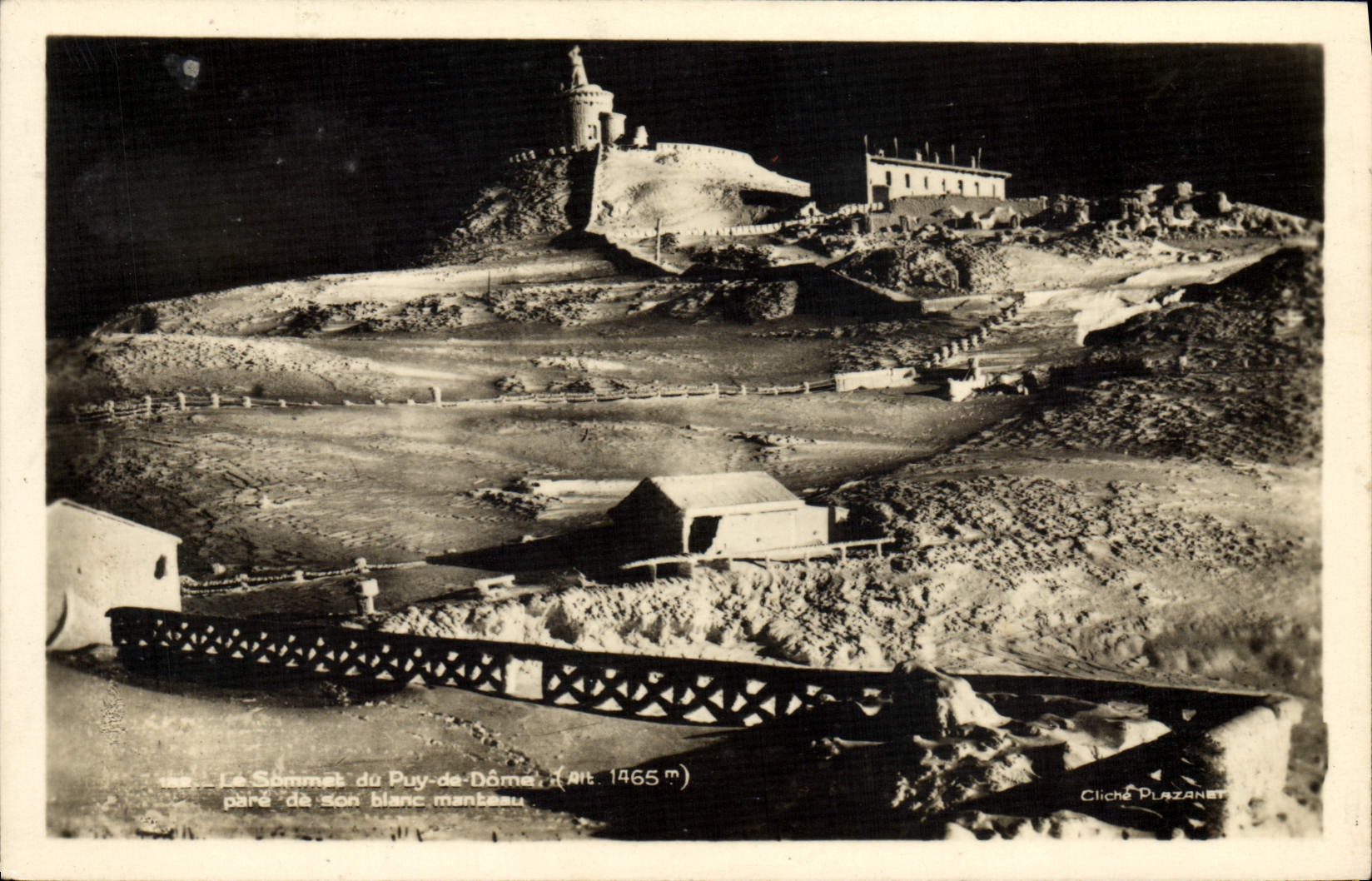 MODERN CARD the top of Puy de Dome avoids of its white coat