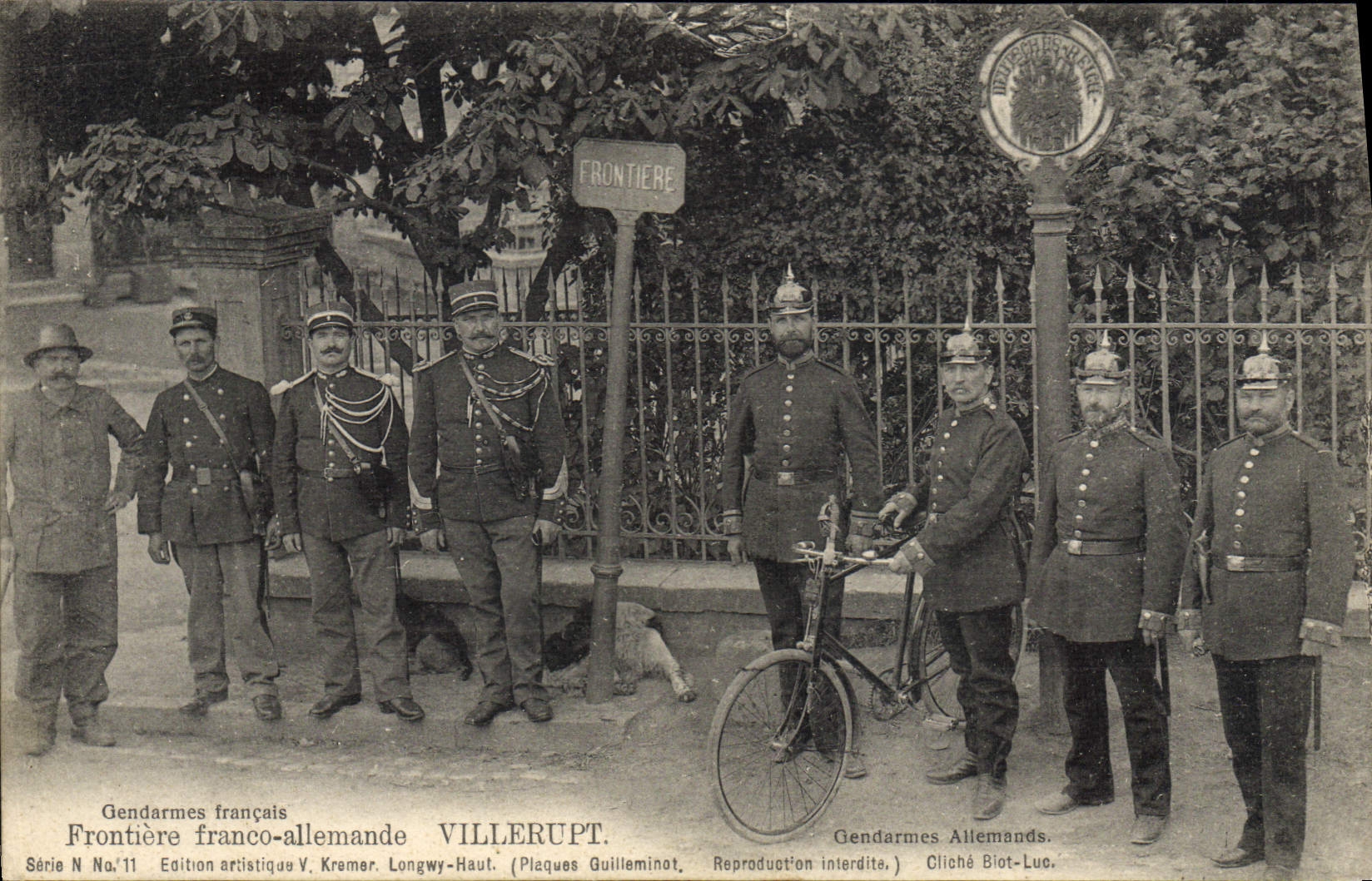VINTAGE POSTCARD Customs Customs Customs officer Free German Border Villerupt German Gendarmes