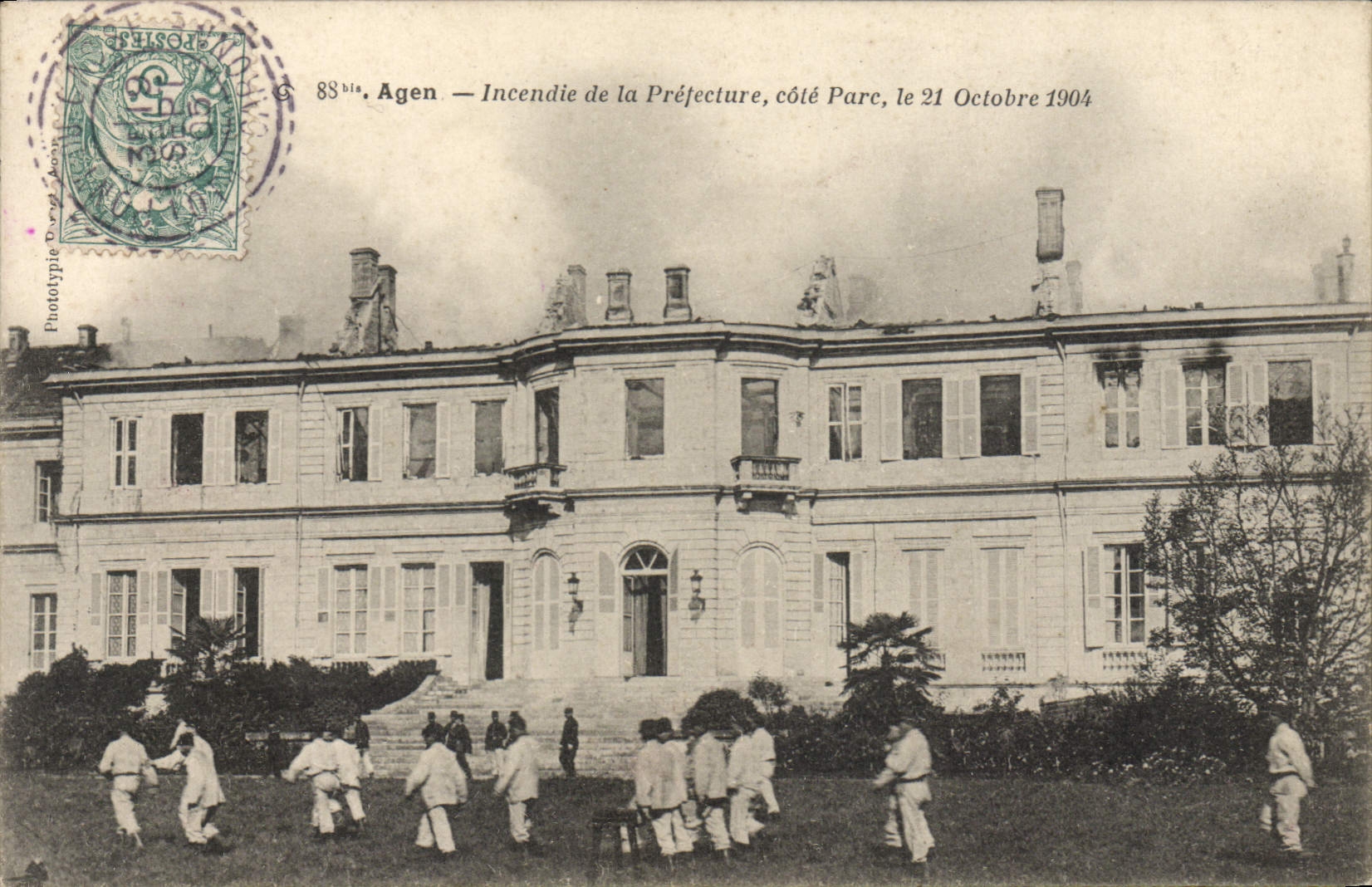 VINTAGE POSTCARD Sapeurs Firemen Agen Incendie prefecture dimensions park October 21st, 1904