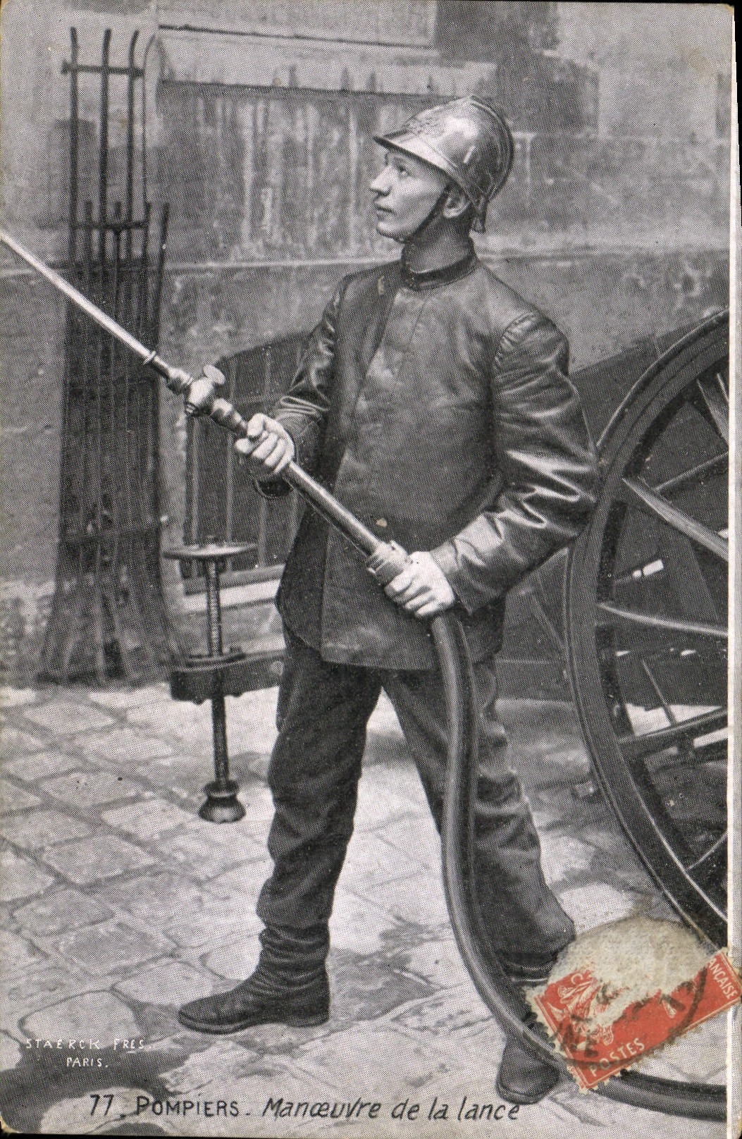 VINTAGE POSTCARD Sapeurs Firemen Operates lance