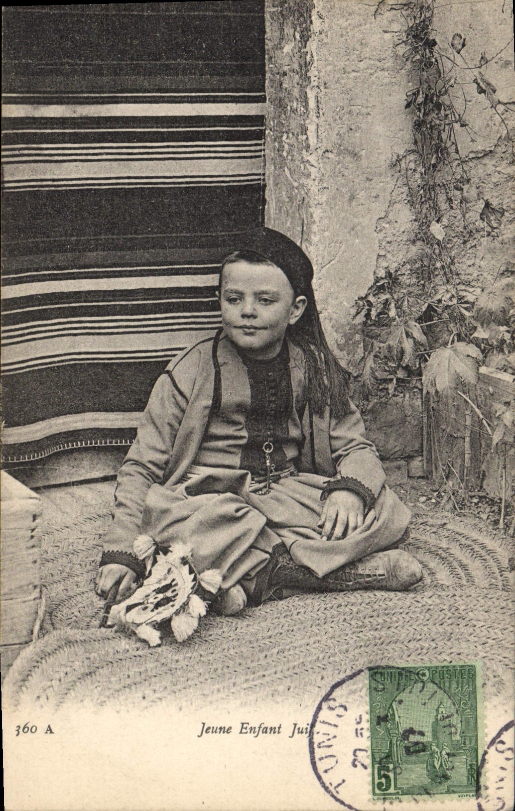 CPA Judaica Jeune enfant Juif 
