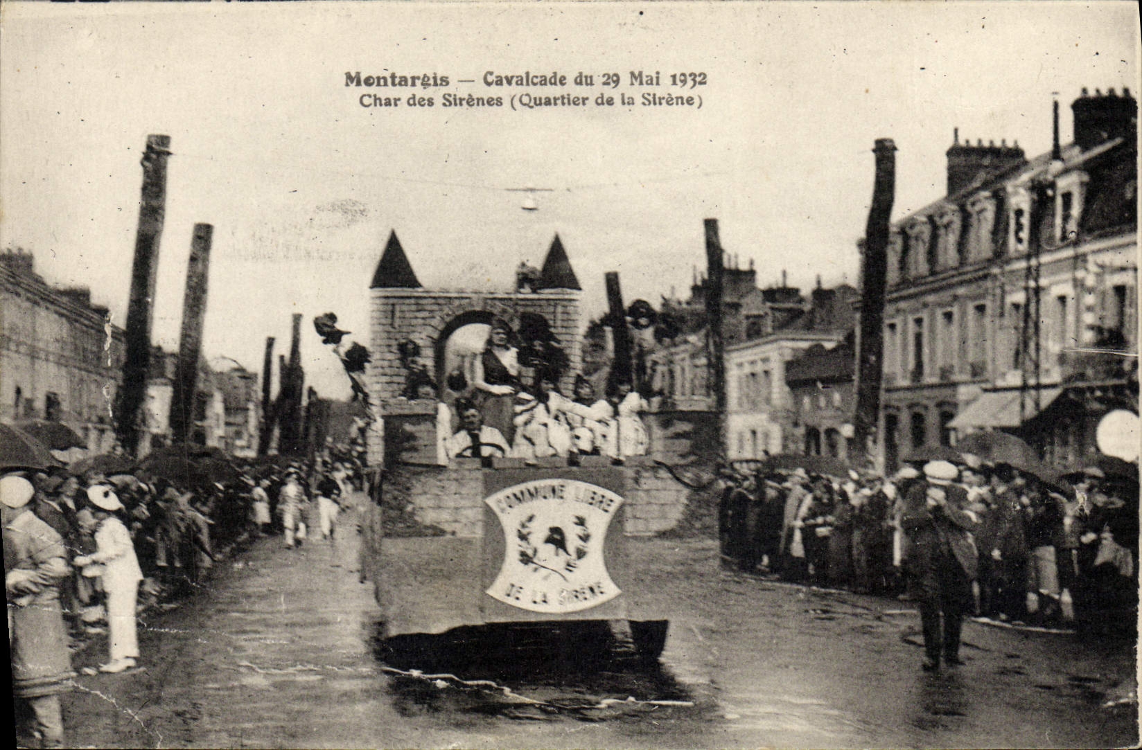 VINTAGE POSTCARD Montargus Cavalcade of May 29th, 1932 Tank of the sirens District of the Siren