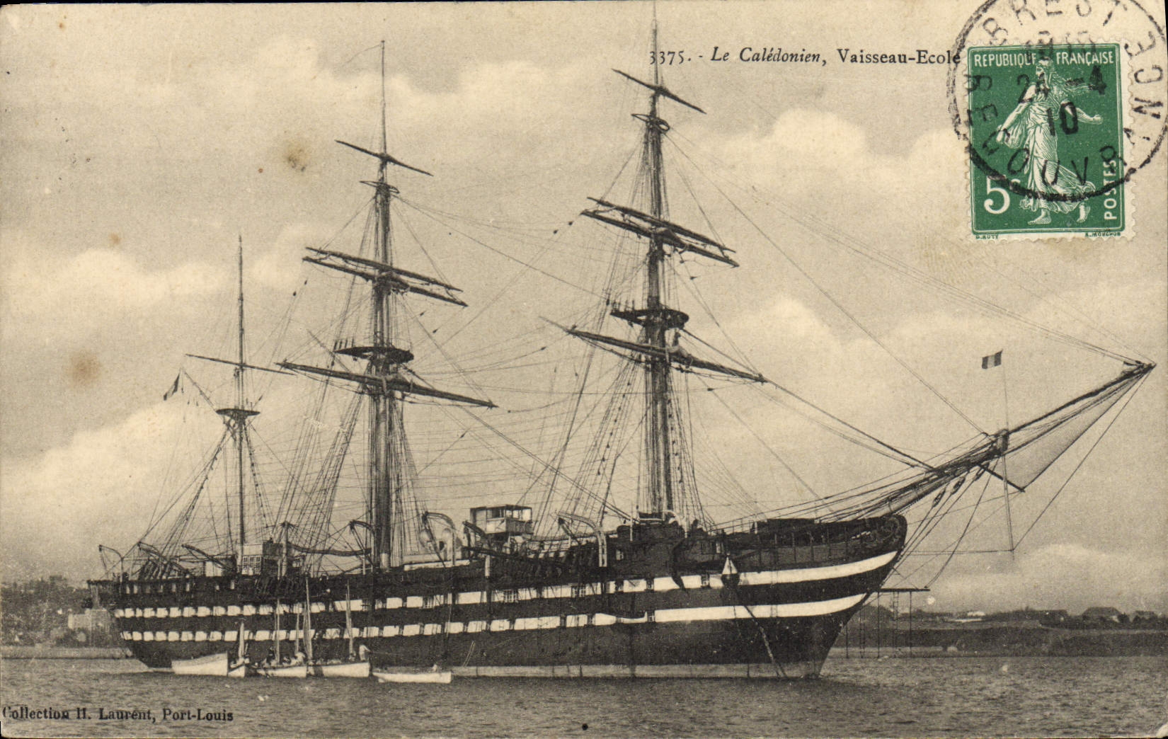 CPA Bateau le Caledonien Vaisseau EAcole
