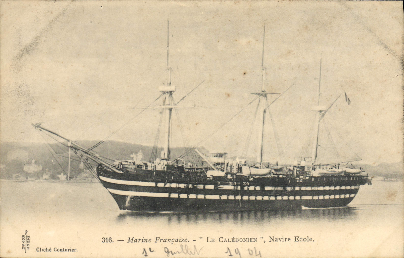 VINTAGE POSTCARD Boat French Marine Caledonien Ship School