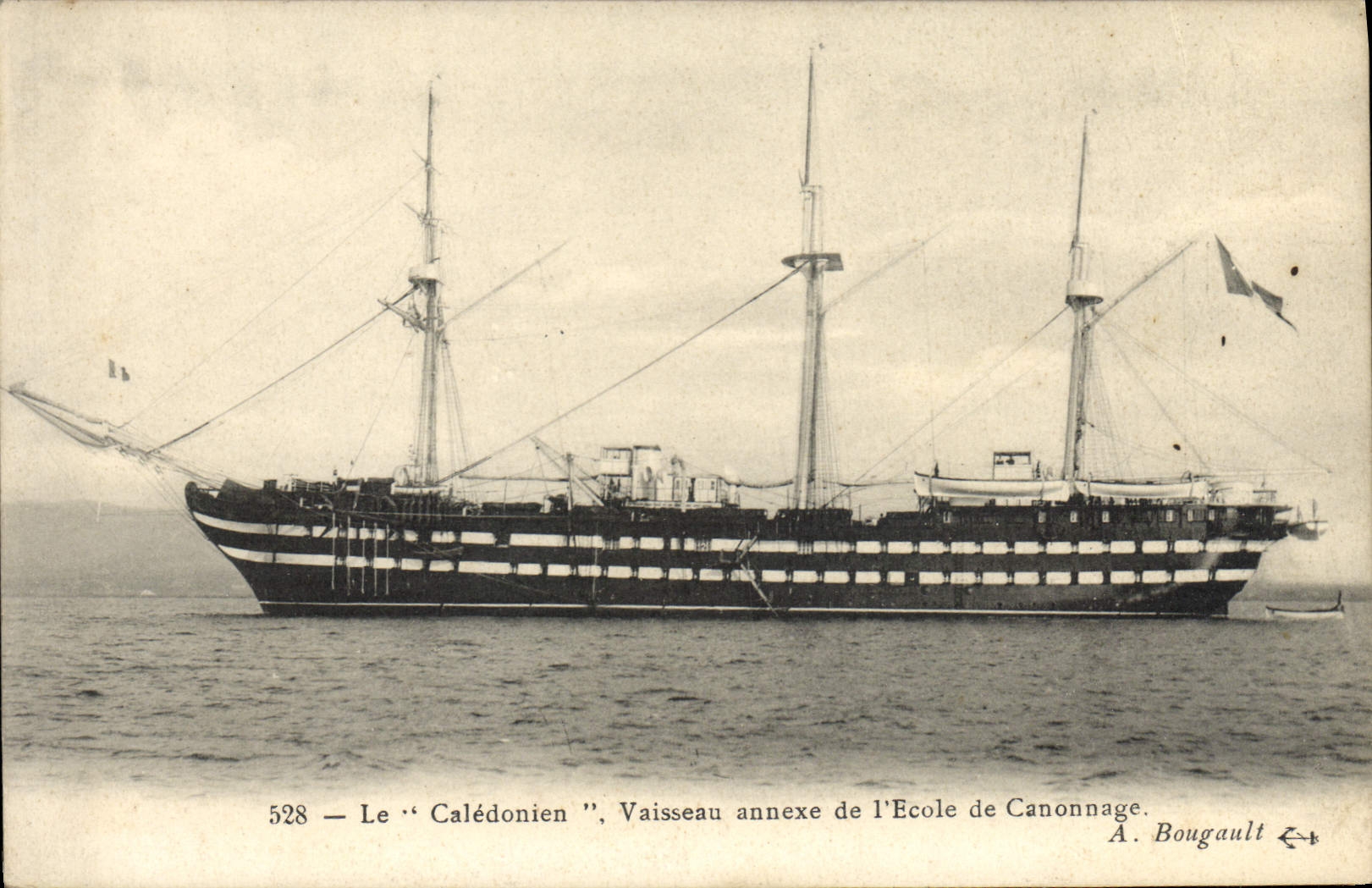 CPA Bateau Le Caledonien Vaisseau annexe de l'ecole de canonnage