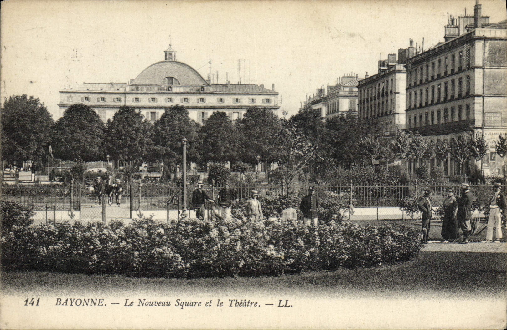 VINTAGE POSTCARD Bayonne the new public garden and the Theater