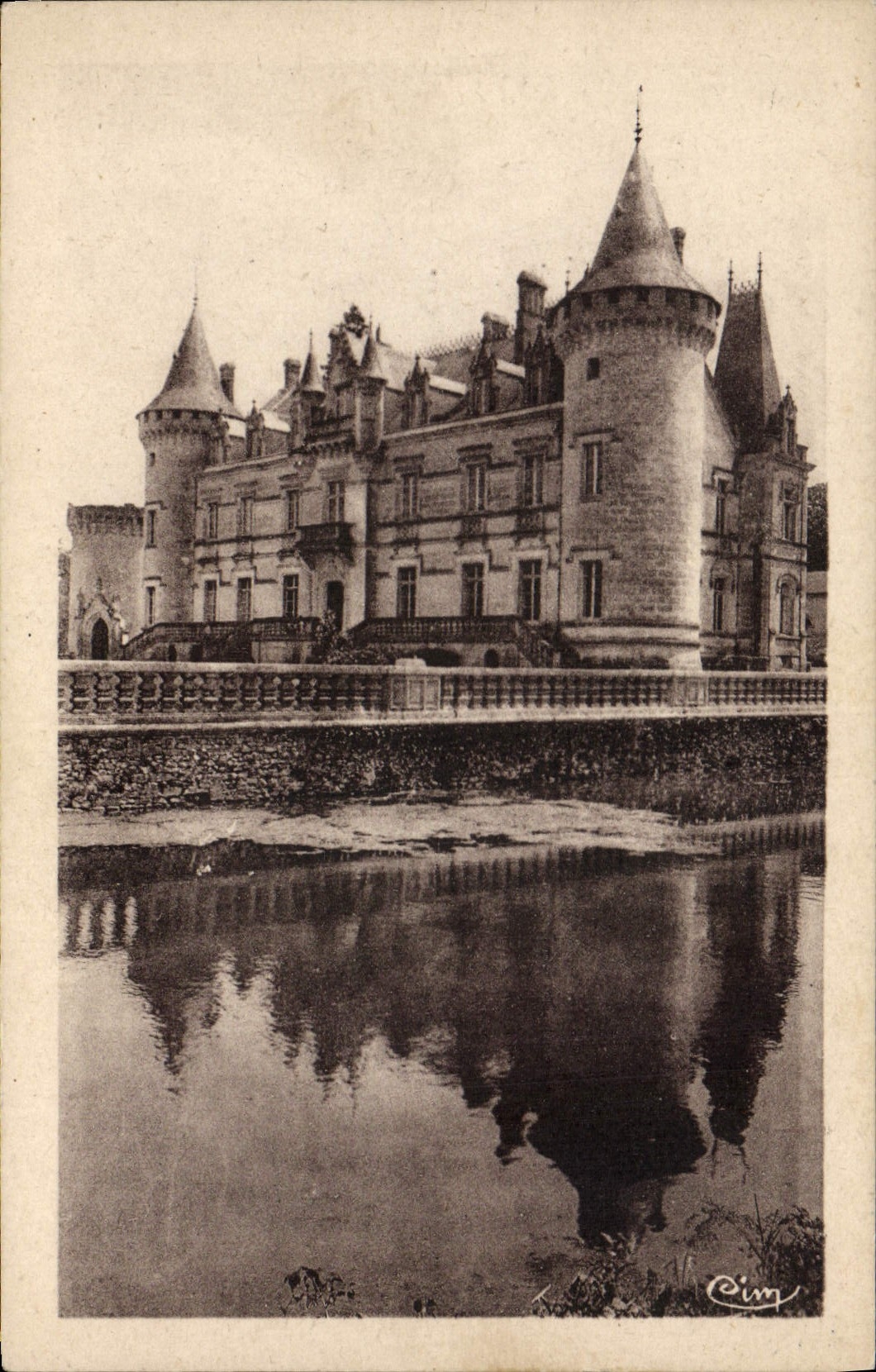 CPA Nieuil Chateau