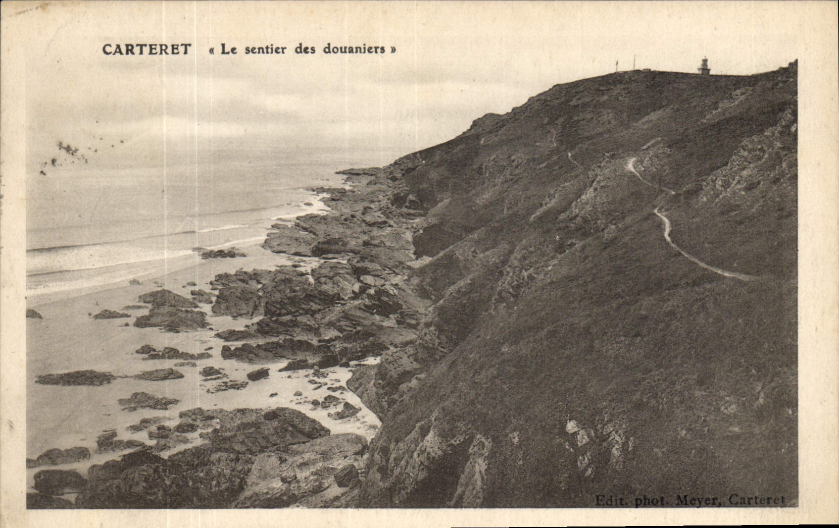 CPA Douanes Carteret Le sentier des douaniers