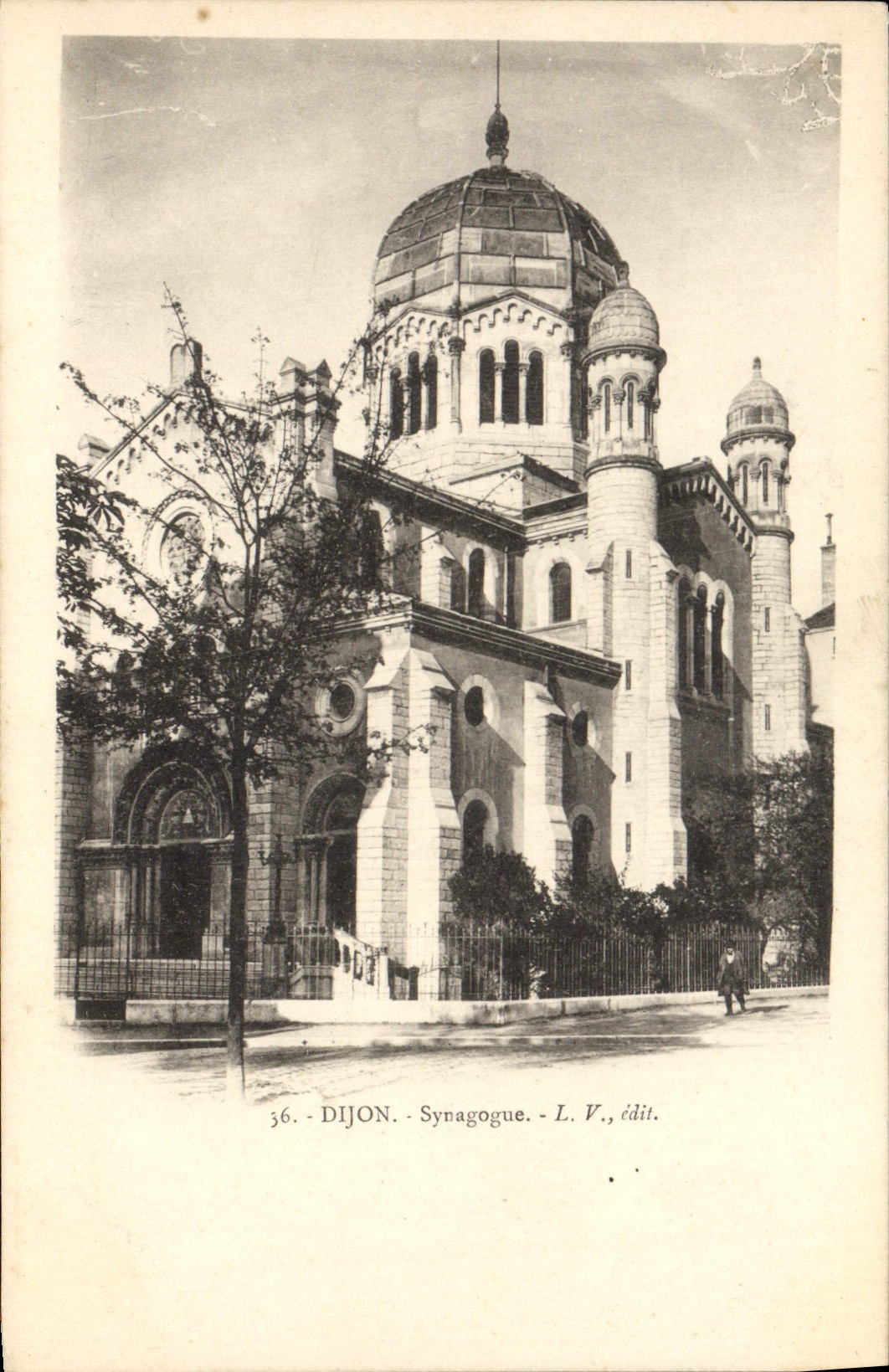 CPA Judaica Juif Dijon La synagogue
