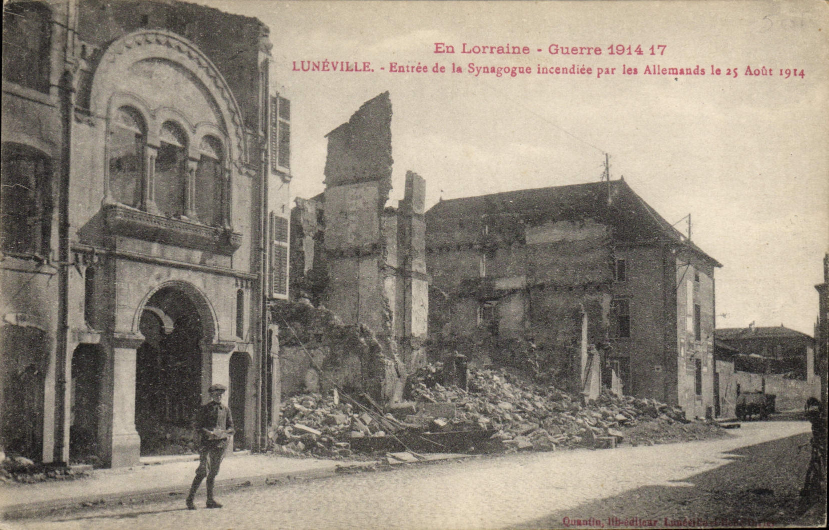 CPA Judaica Juif Luneville Entree de la synagogue incendiee par les allemands Militaria