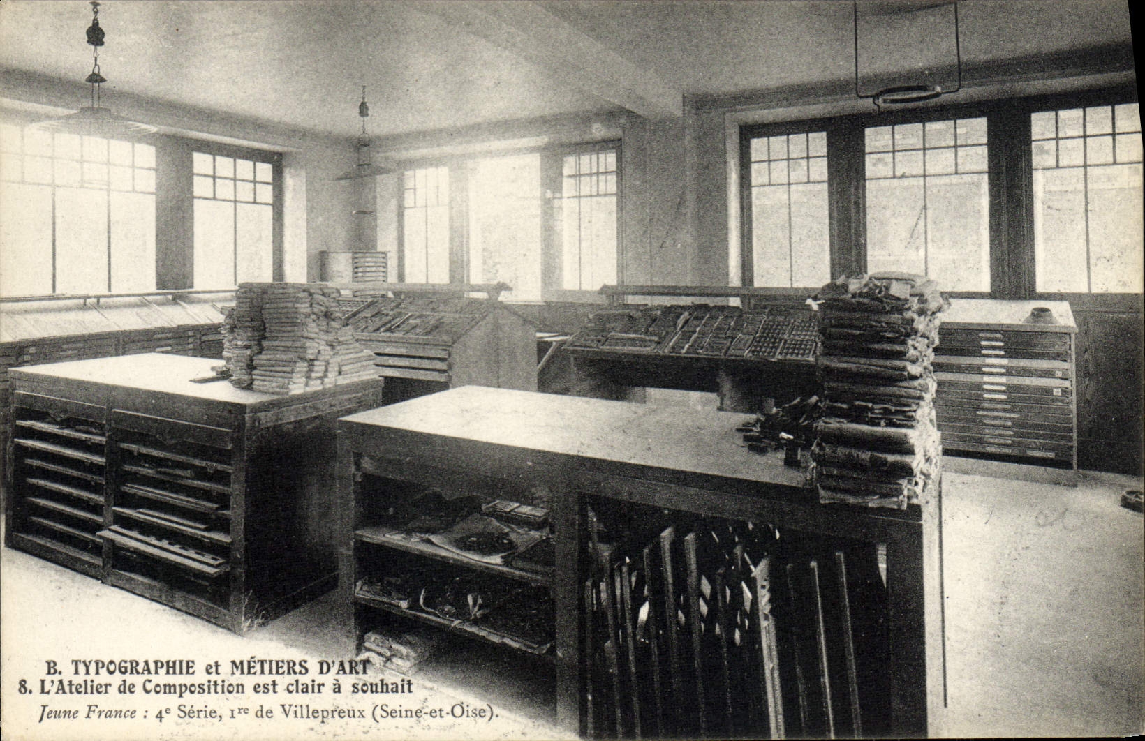 La tipografía de la POSTAL de la VENDIMIA y los comercios del taller del arte de la composición están claros tiene deseo de Villepreux