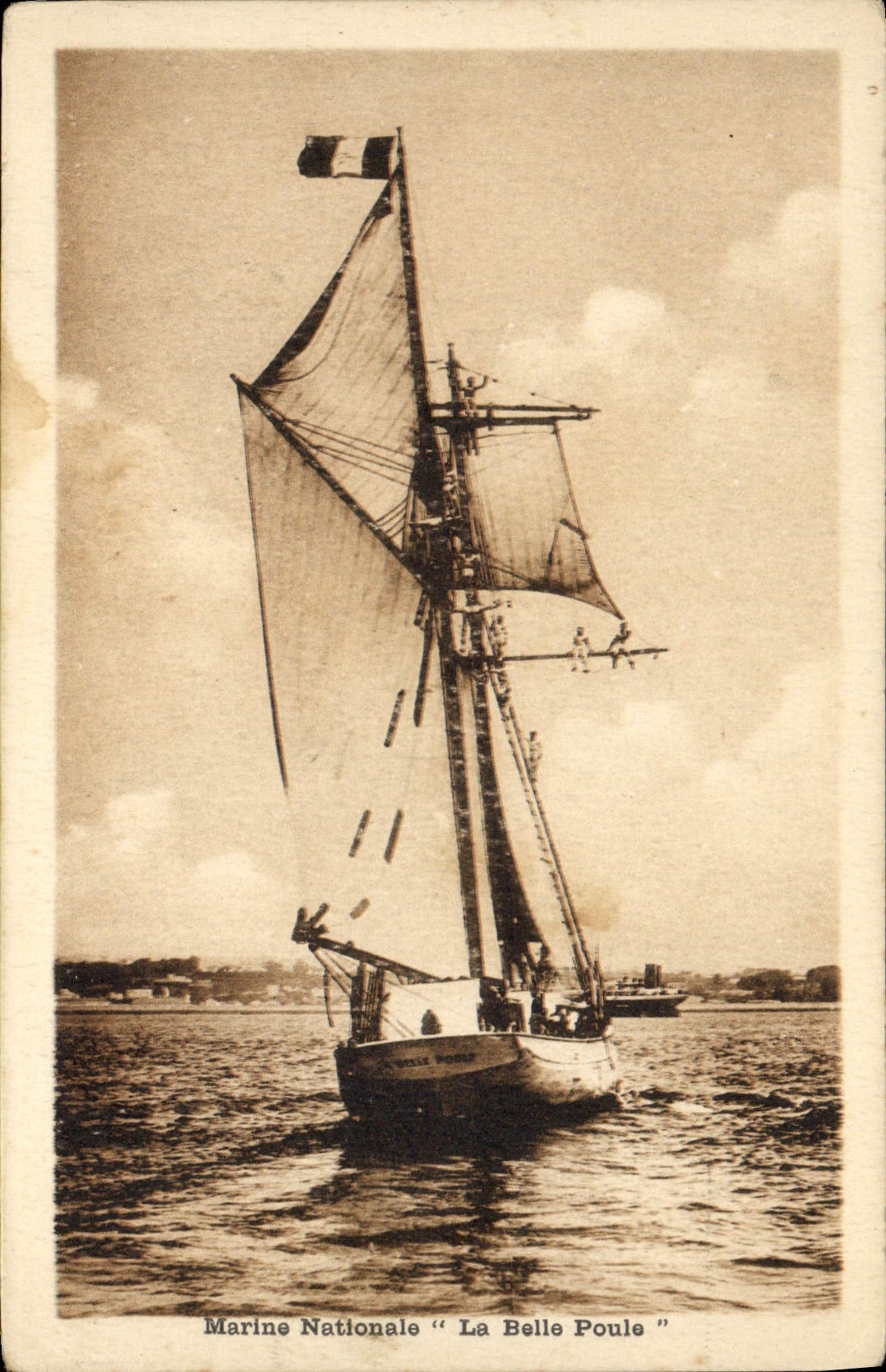 VINTAGE POSTCARD Sailing Boat National marine the Beautiful hen