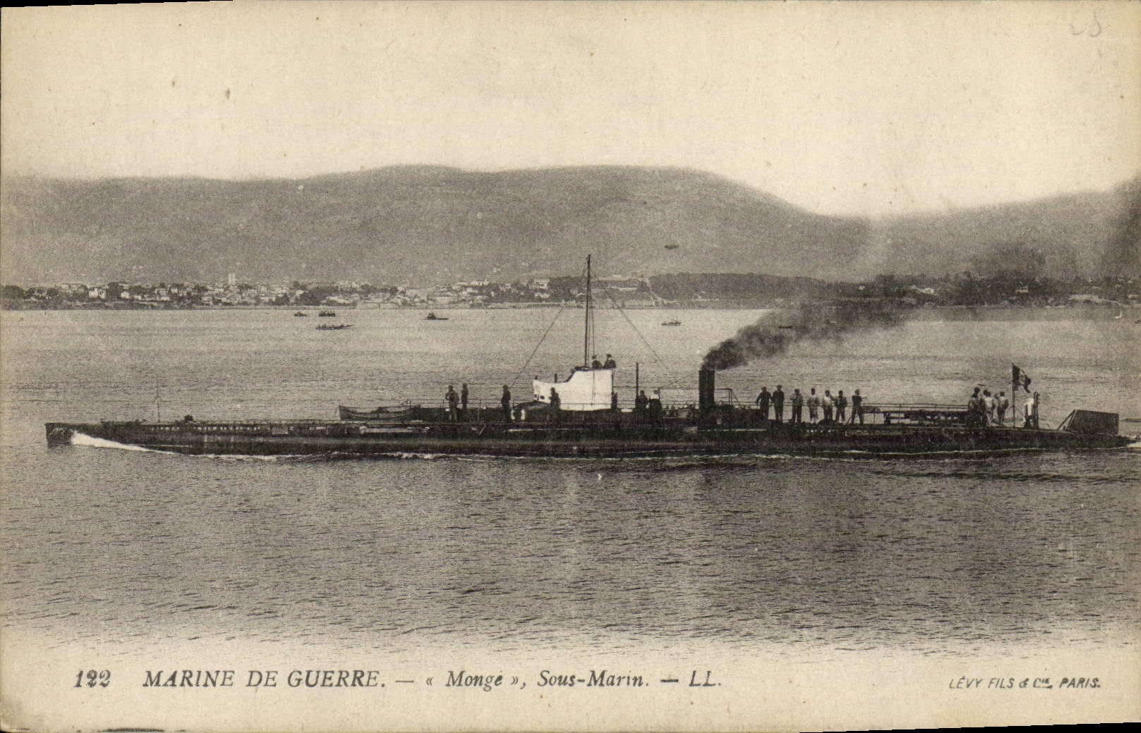 CPA Bateau Sous marin Monge 