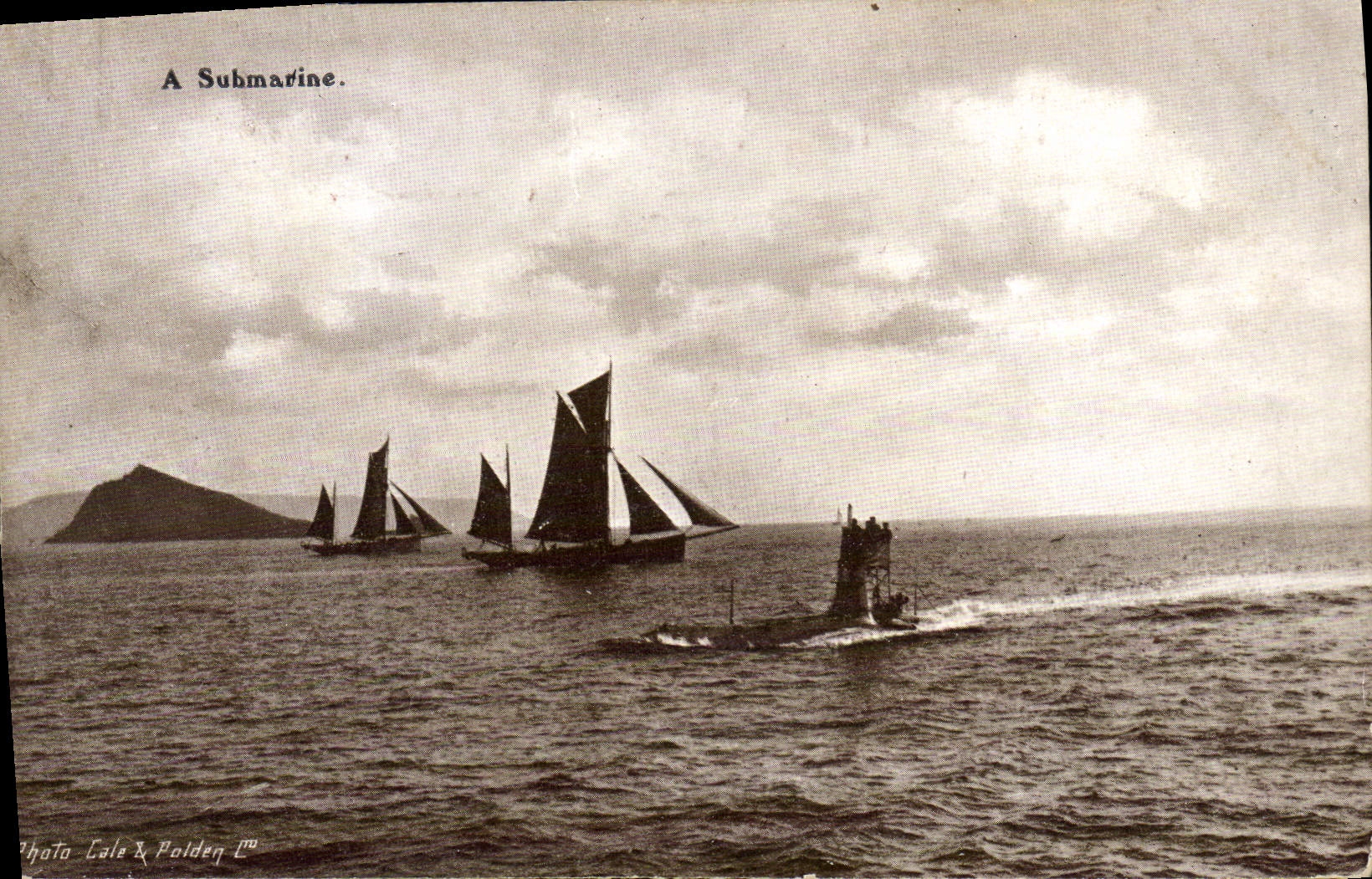 CPA Bateau Sous marin 