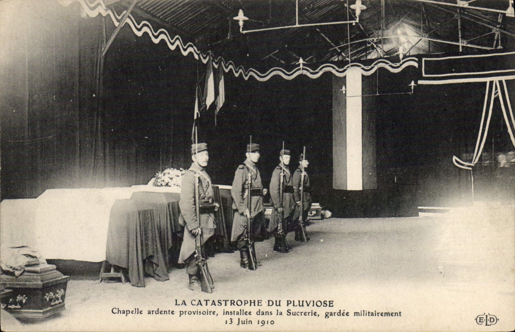 VINTAGE POSTCARD Boat Catastrophe of provisional Pluviose Burning chapel installee in the Sugar refinery