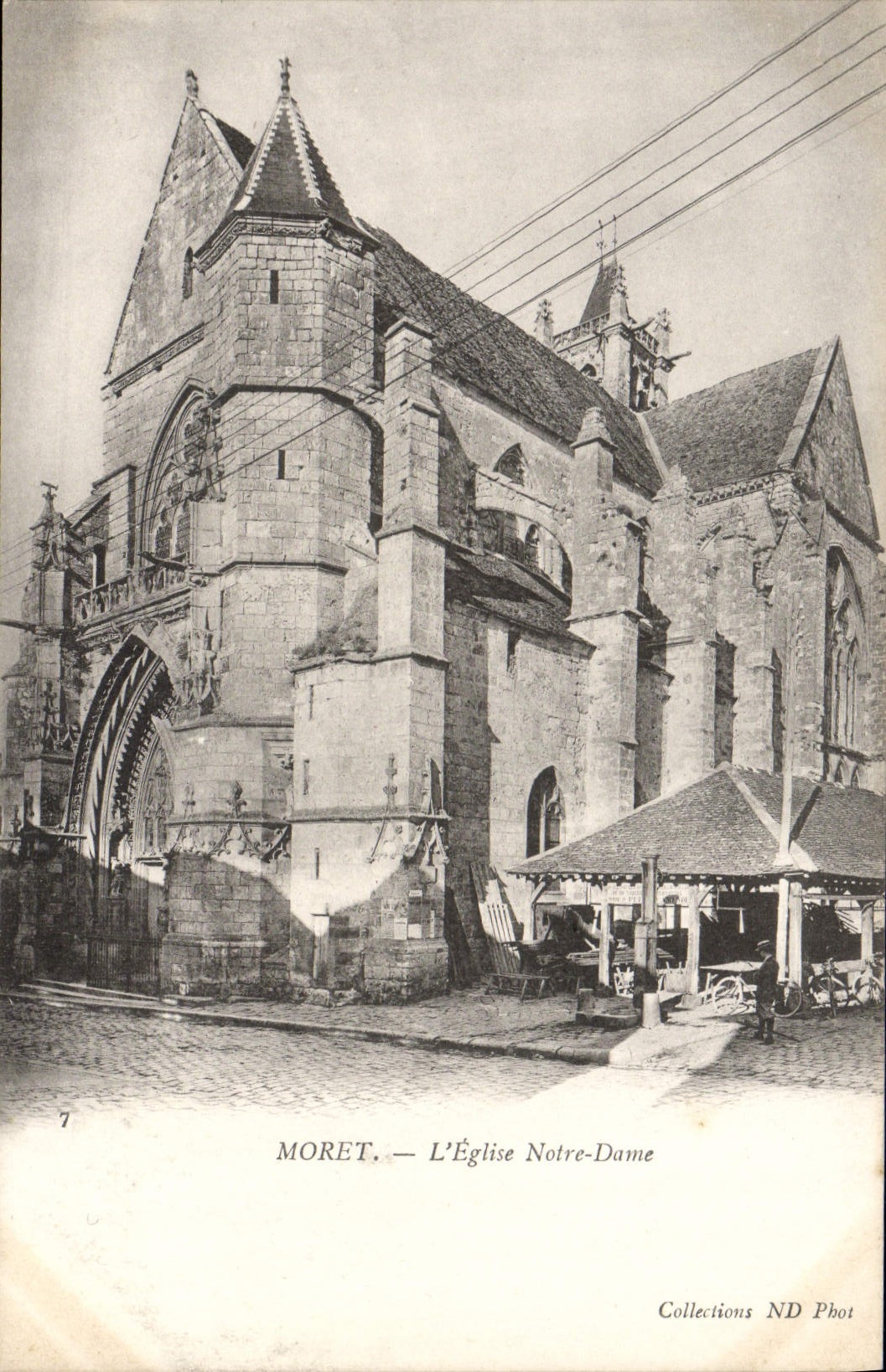 VINTAGE POSTCARD Moret the Notre Dame Church