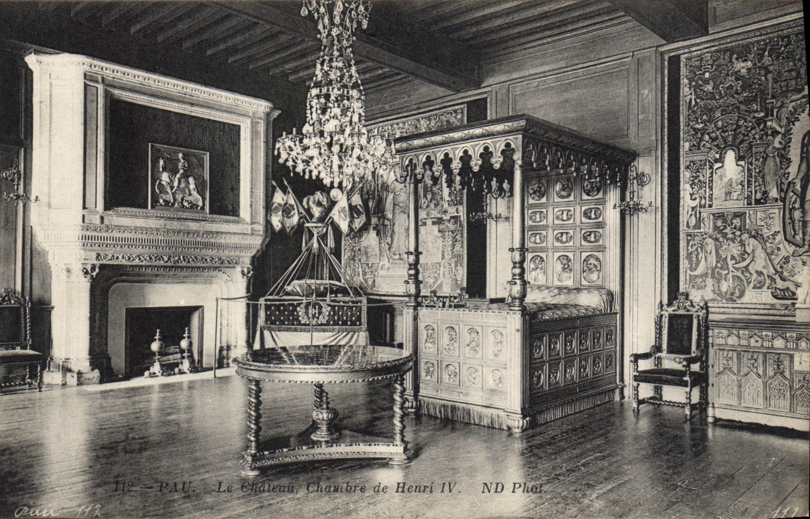 POSTAL Pau de la VENDIMIA el cuarto del castillo de Enrique IV