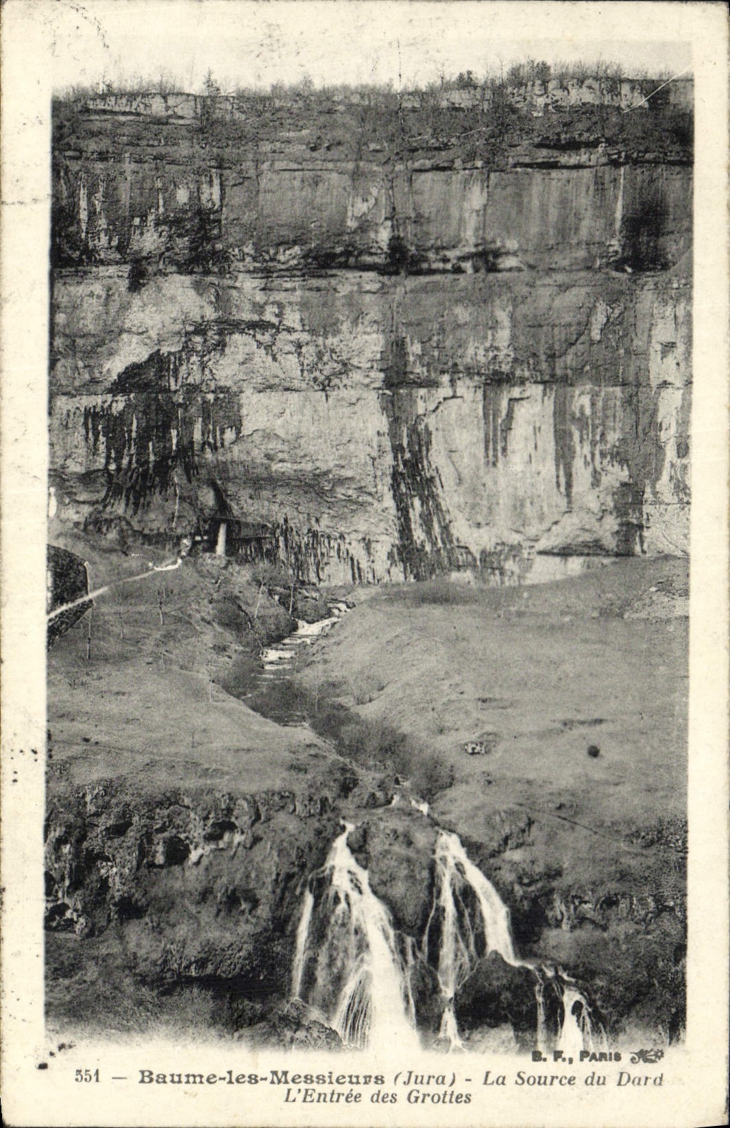 CPA Baume les Messicurs La Source du Dard l'entree des grottes