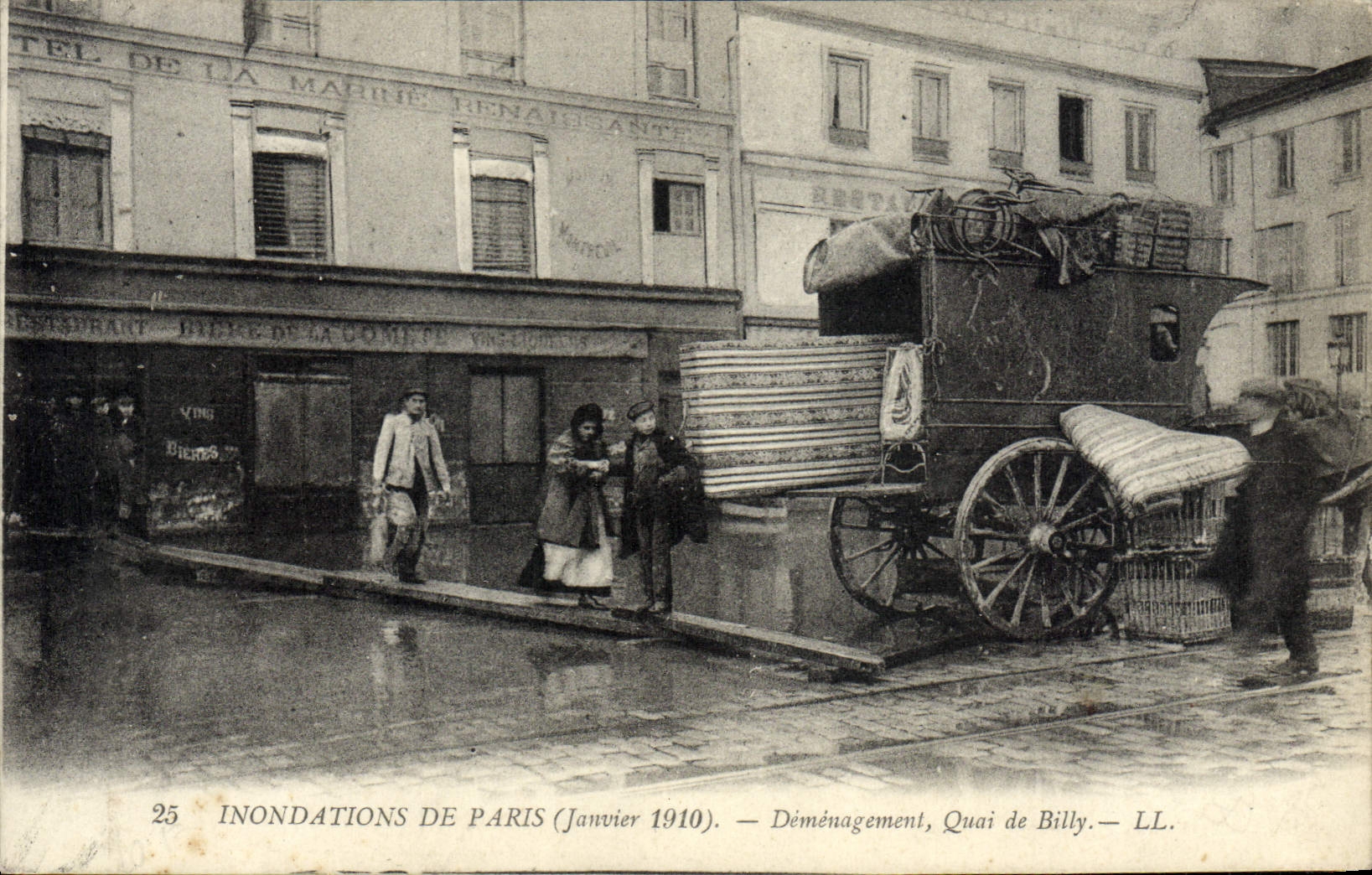 CPA Inondations de Paris Janvier 1910 Demenagement Quai de Billy