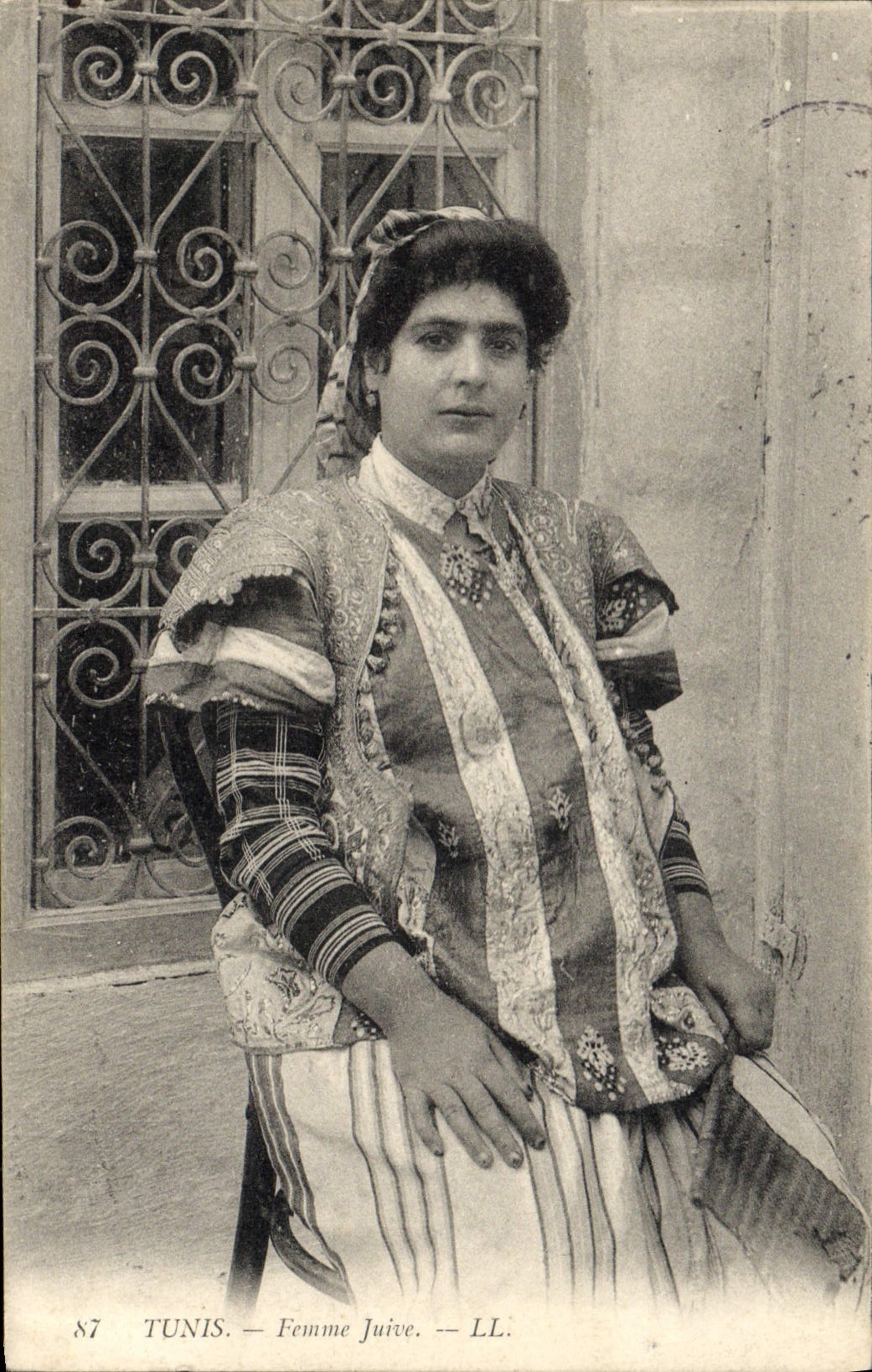 CPA Judaica Juif Tunis Tunisie Femme juive
