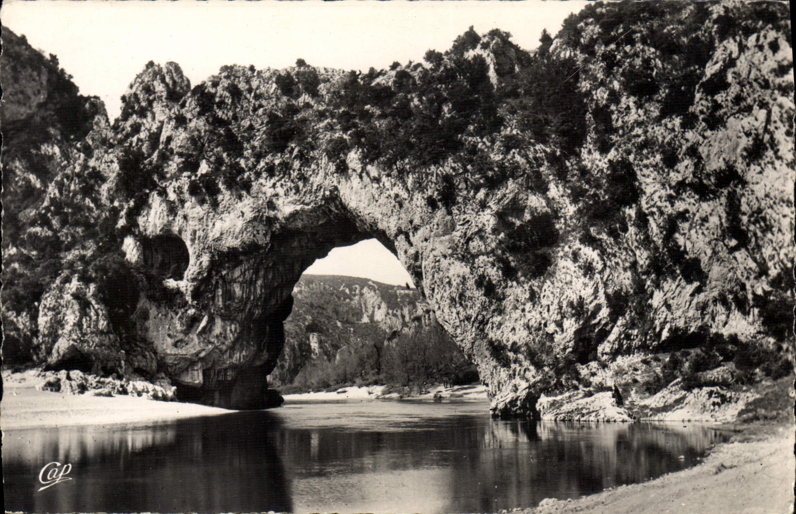 MODERN CARD Small valley the Bridge of Arc