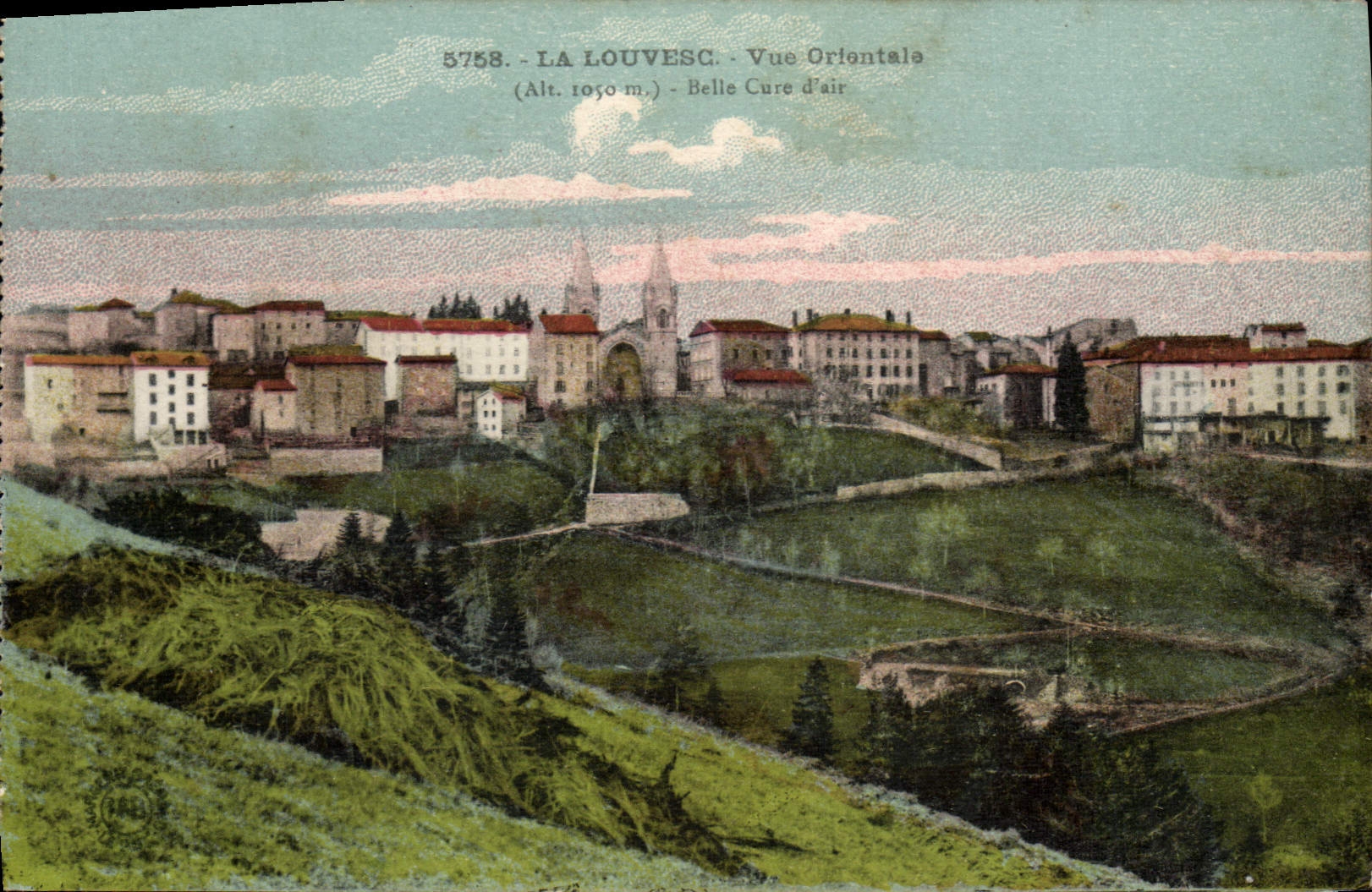 CPA La Louvesc Vue orientale Belle cure d'air