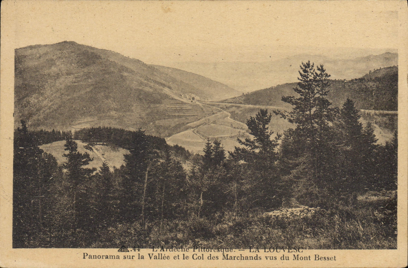 CPA La Louvesc Panorama sur la vallee et le col des marchands vus du Mont Besset