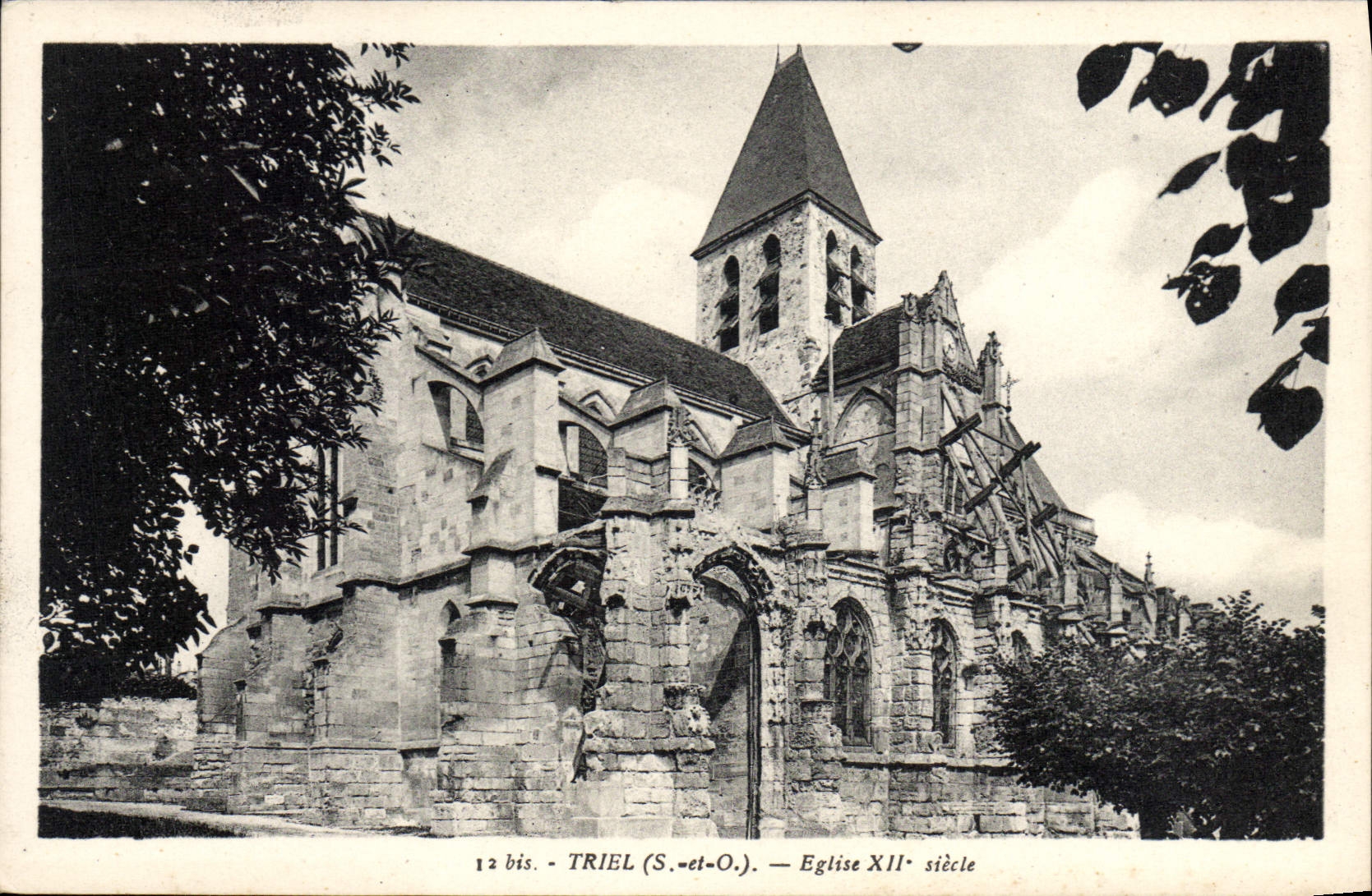 CPA Triel Eglise 12eme