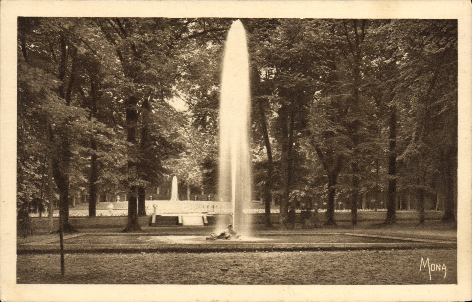 CPA Versailles Les Petits Tableaux De Versailles Bassins et jets d'eau au parc du Grand Trianon
