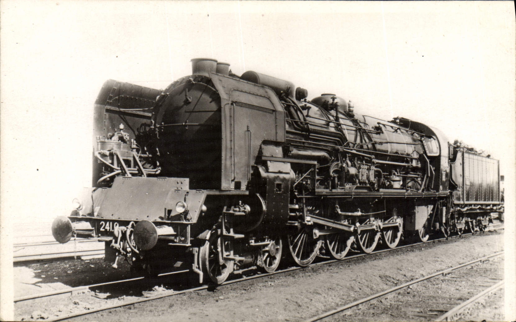 VINTAGE POSTCARD Train Engine PLM E54