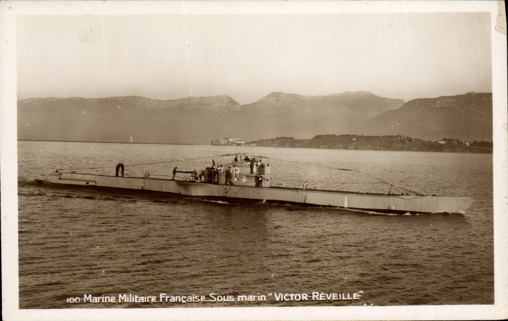 VINTAGE POSTCARD Bateau Underwater Submarine Victor Awakes