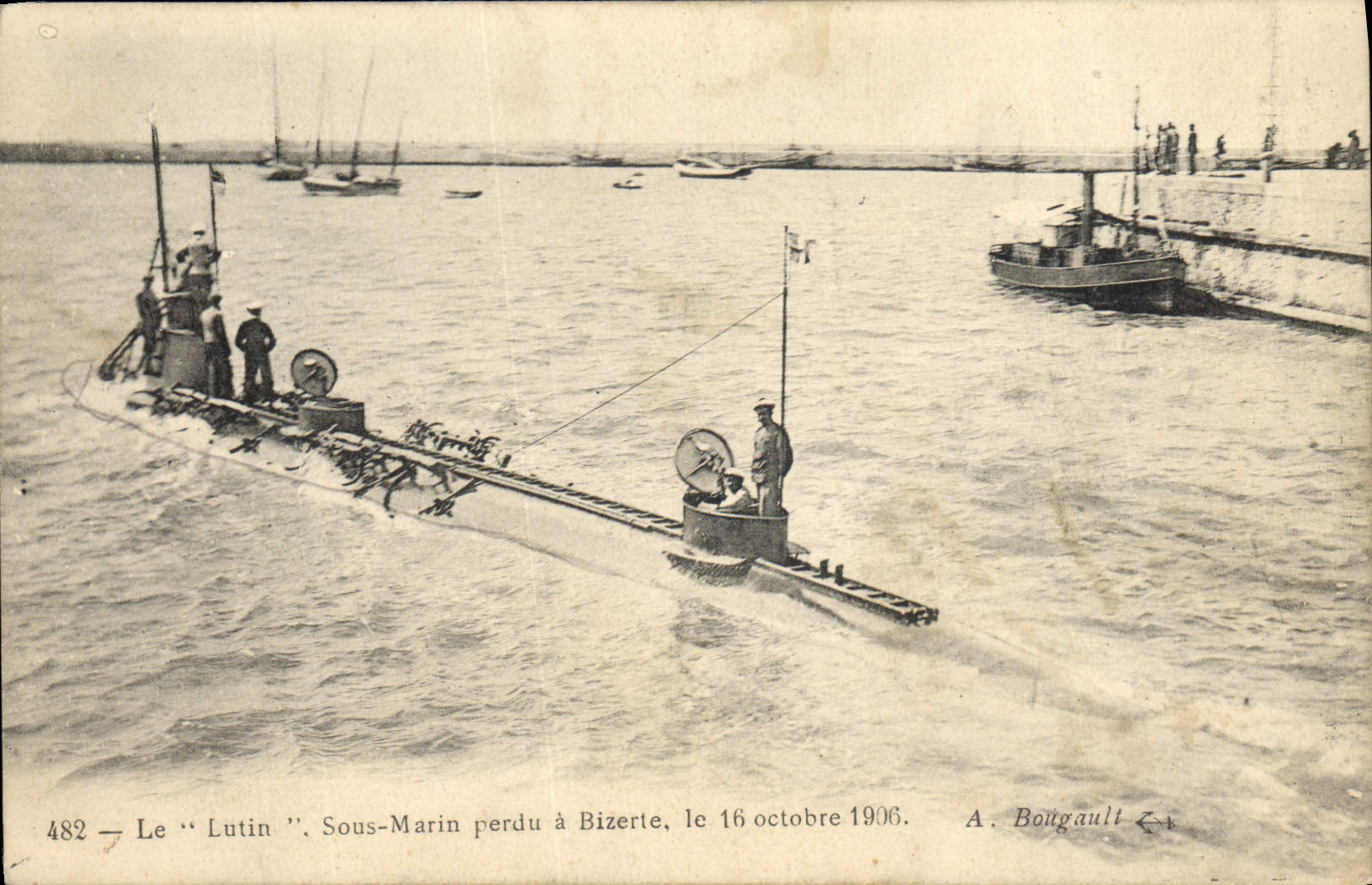 CPA Bateau Sous marin Sous-marin perdu a Bizerte 16 octobre 1906 Tunisie