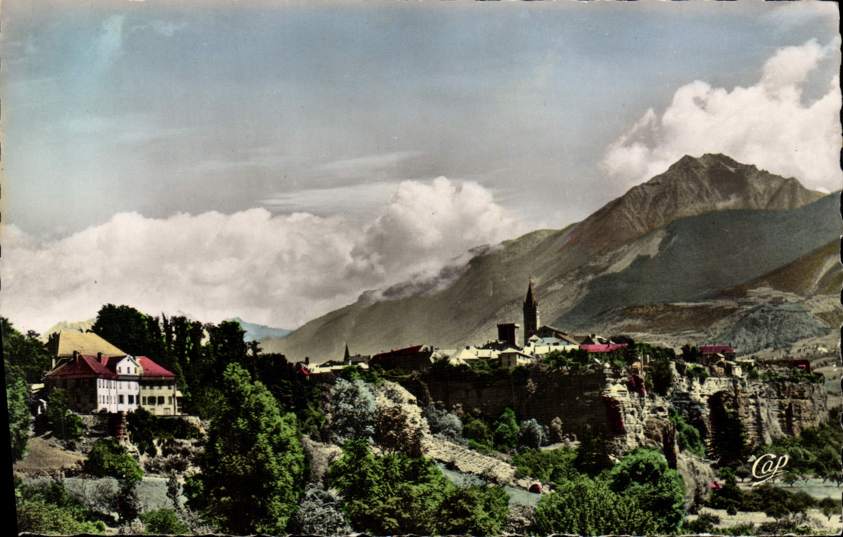 CPM Embrun Vue Generale