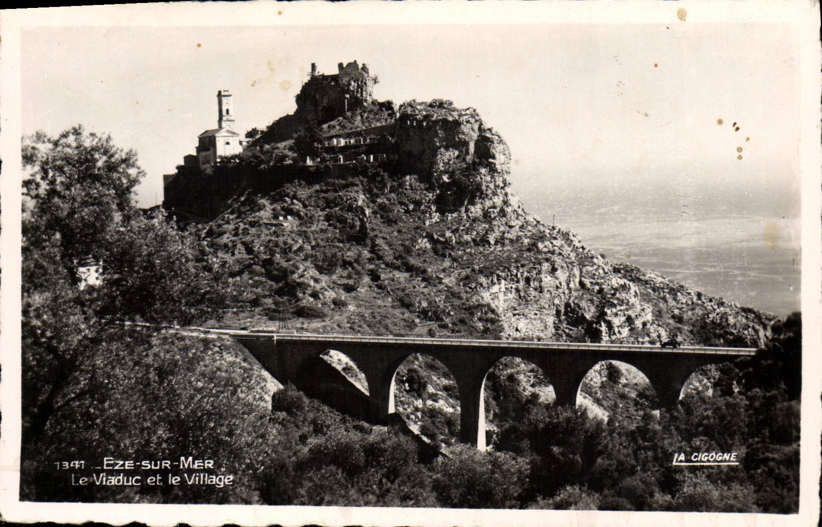 CPA Eze sur Mer Le viaduc et le village 