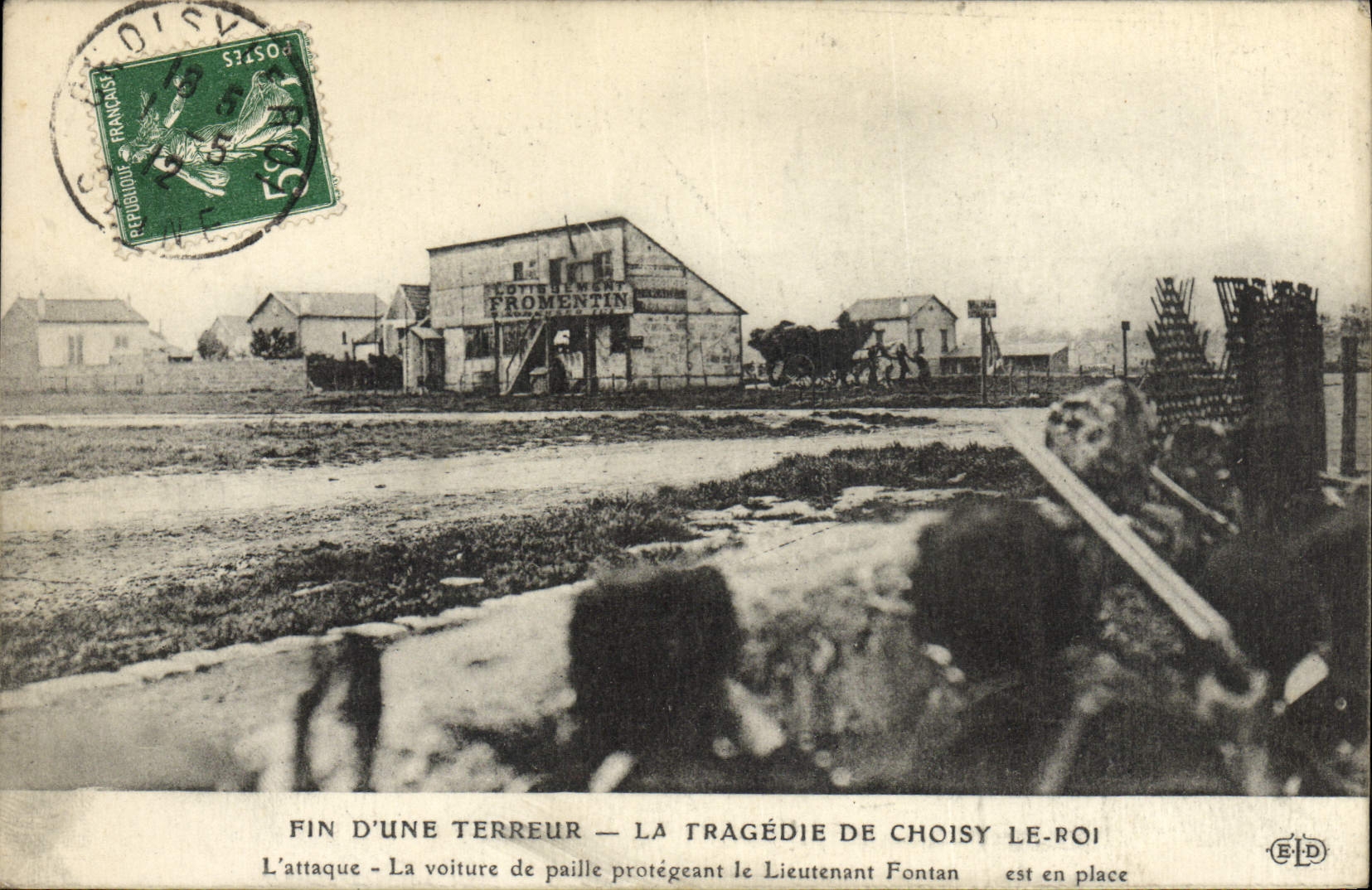 VINTAGE POSTCARD Fine of a terror Tragedy of Choisy the King the attack