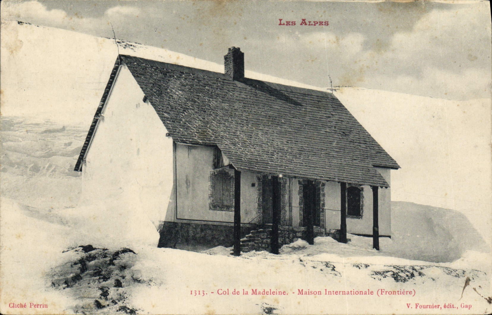 VINTAGE POSTCARD Alpinism the Alps Collar of the Madeleine international House Border