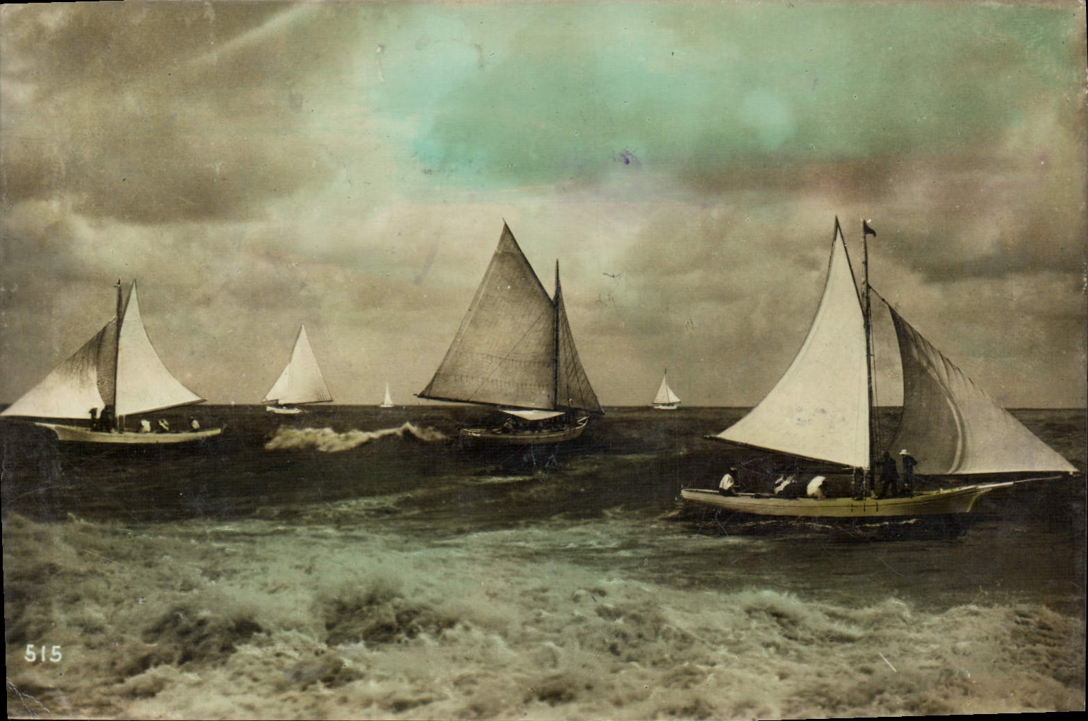 VINTAGE POSTCARD Boats Sailing ship