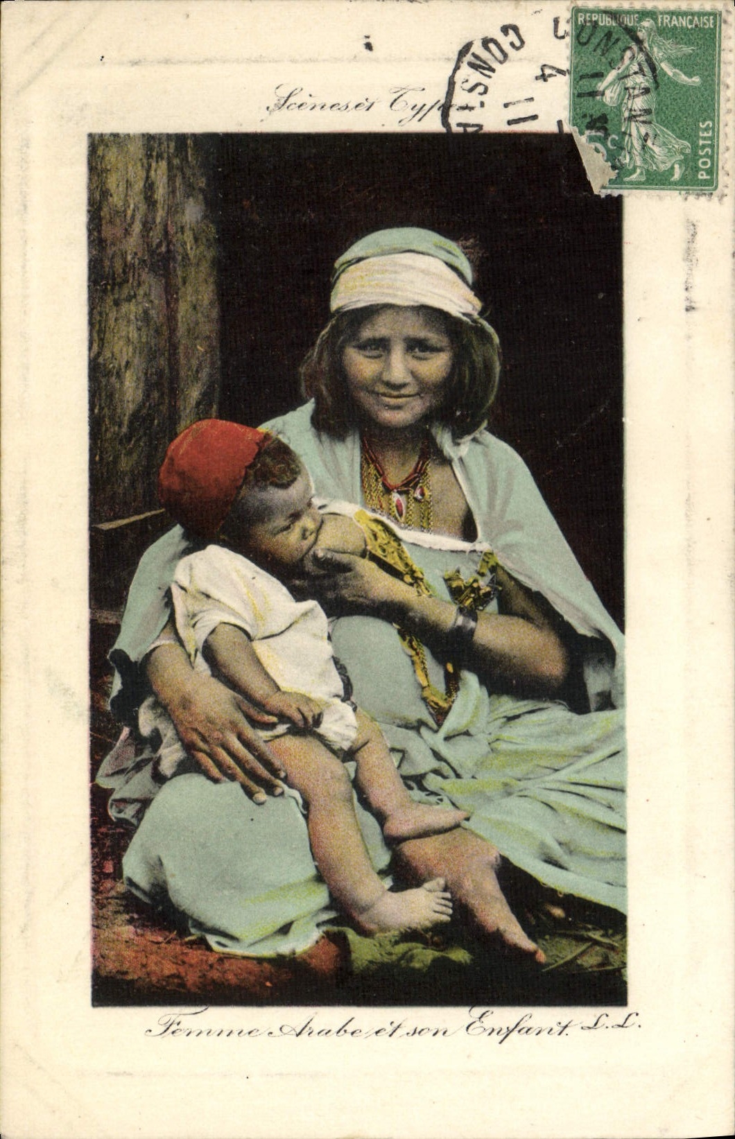 CPA Beaute orientale Femme arabe et son efant