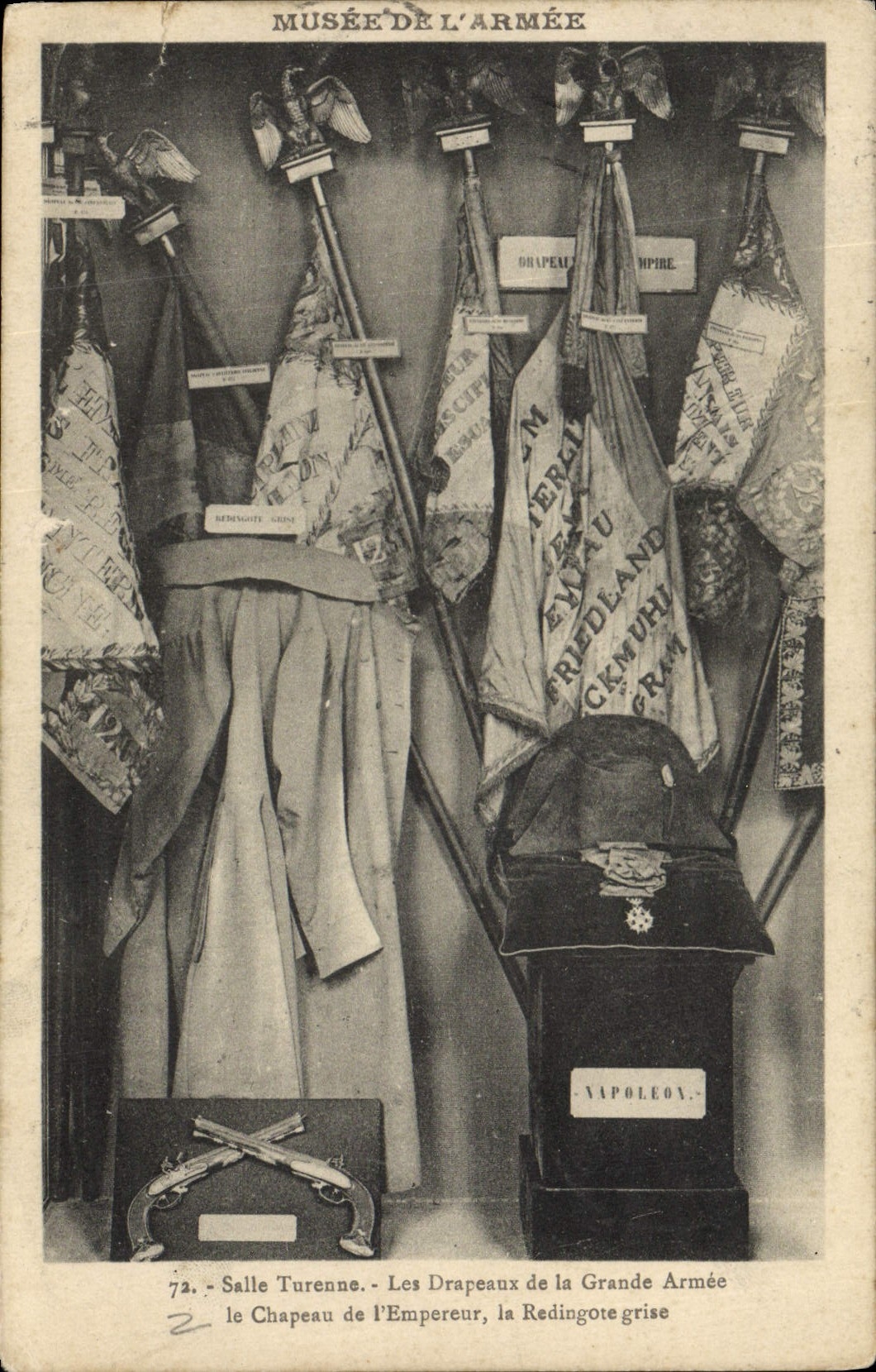 VINTAGE POSTCARD Militaria Paris Museum of the army Turenne Room flags of the Large army Hat of the emperor the frock coat