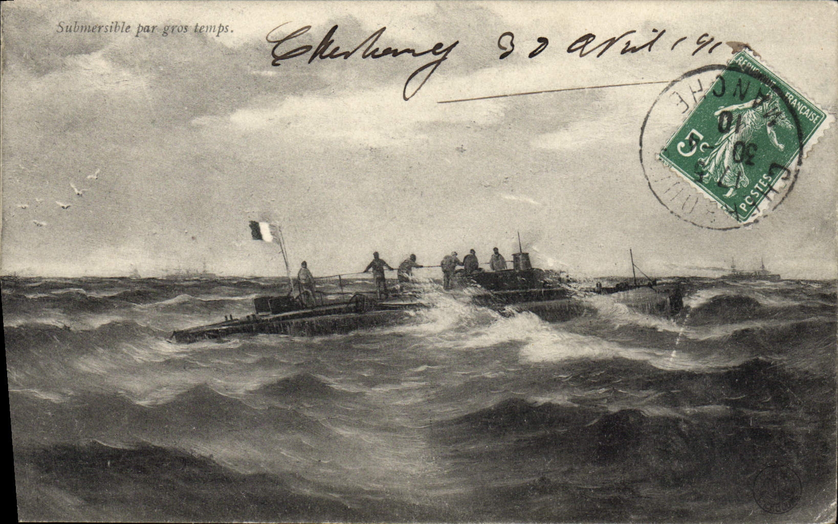 CPA Bateau de guerre Submersible par gros temps Sous-marin