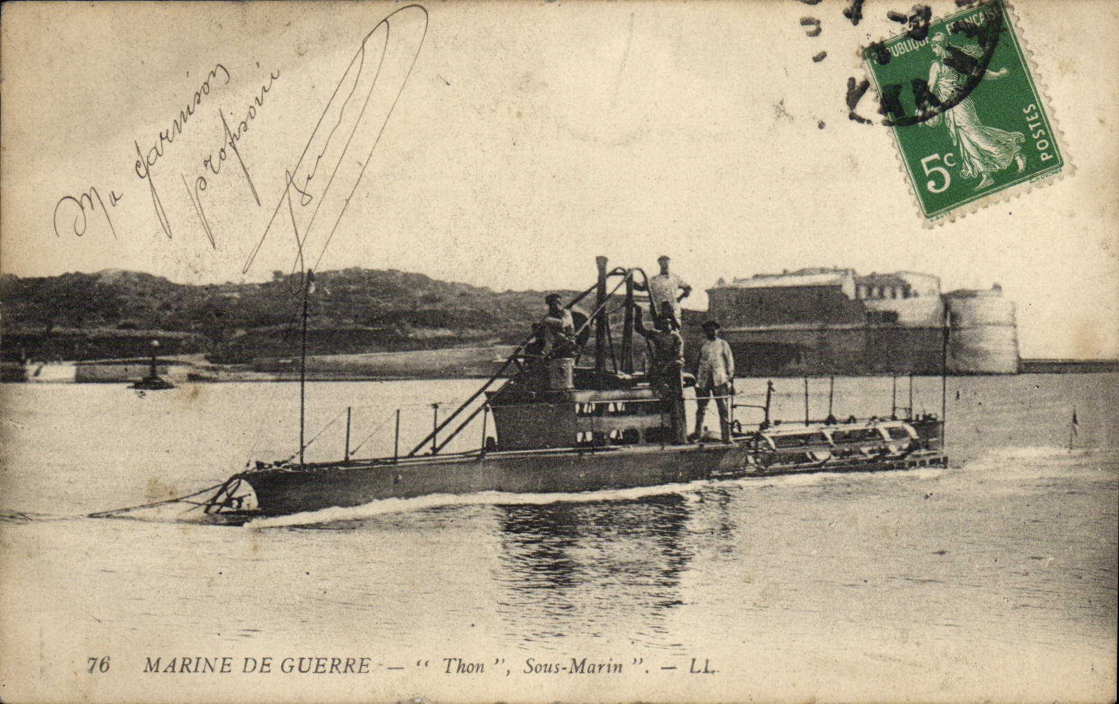 CPA Bateau de guerre Thon Sous-marin