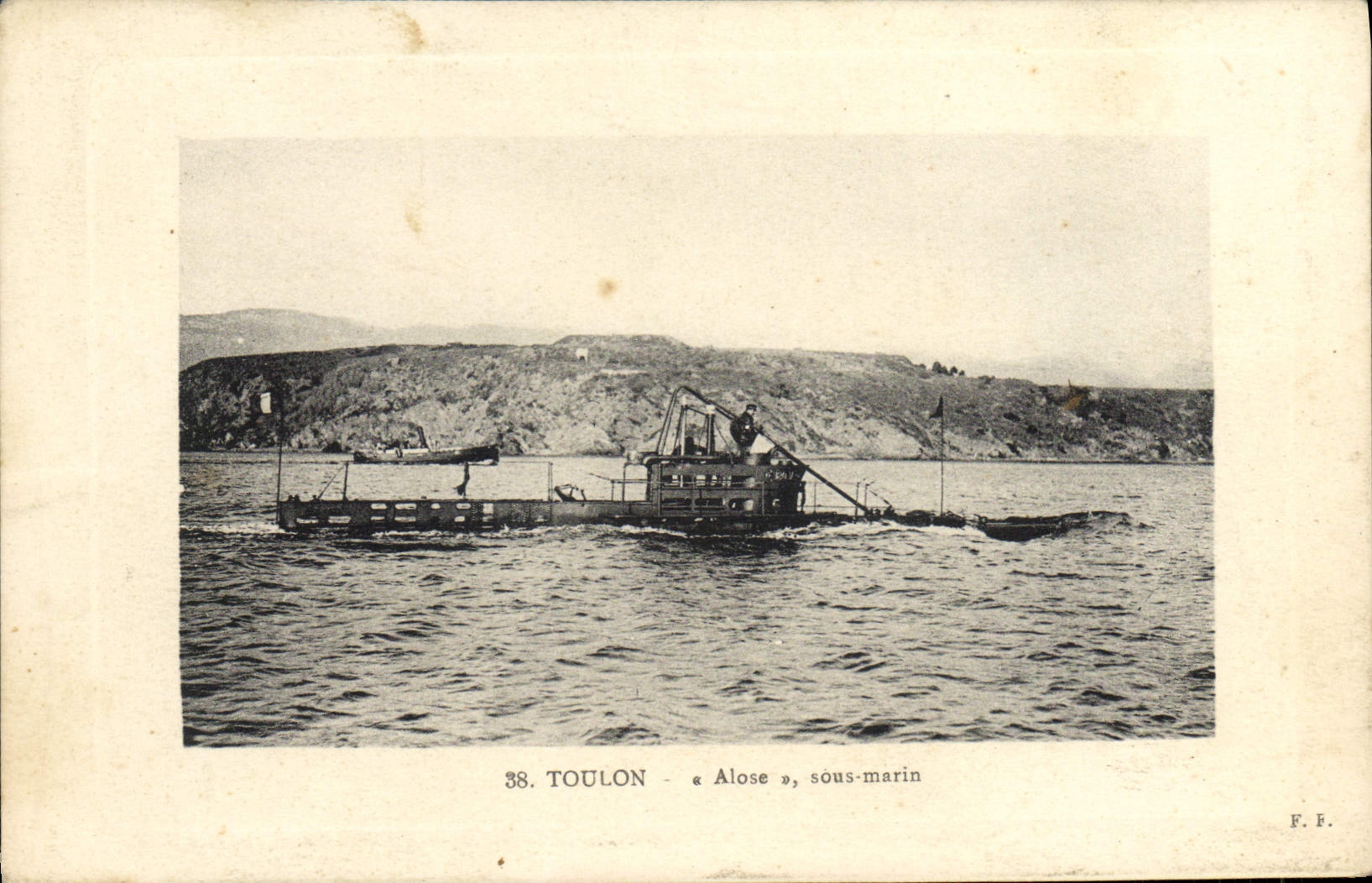 CPA Bateau de guerre Toulon Alose Sous-marin