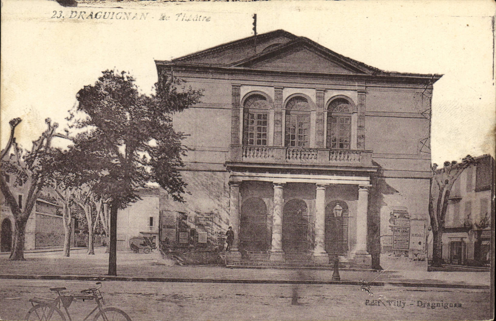 CPA Le Theatre Draguignan