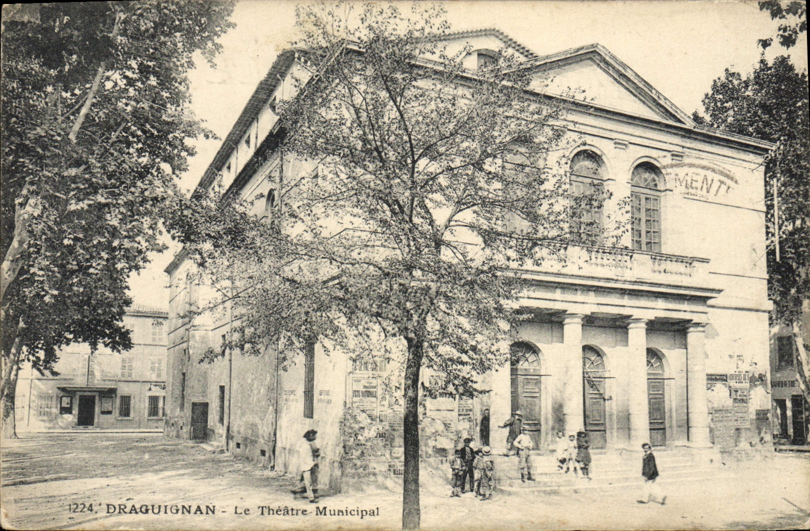 CPA Le Theatre municipal Draguignan