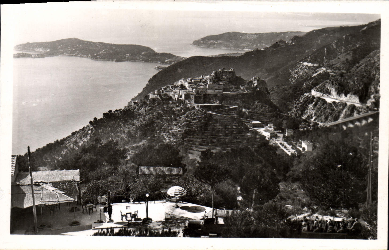 POSTAL Eze de la VENDIMIA en el mar vista del d Eze de Bellevue del restaurante